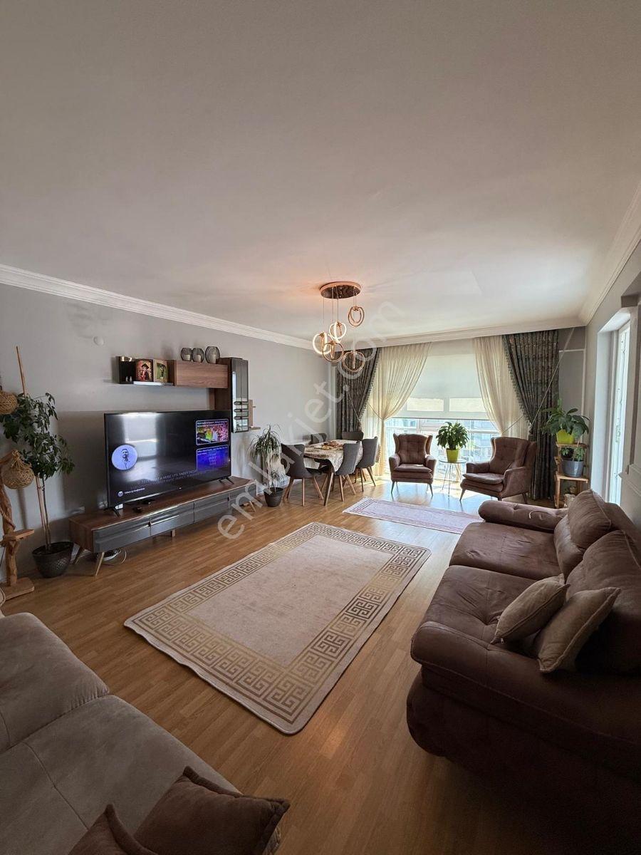 Derebahçede Şehir Hastanesi Manzaralı Havuzlu Sitede Satılık 4+1 - Görsel 2