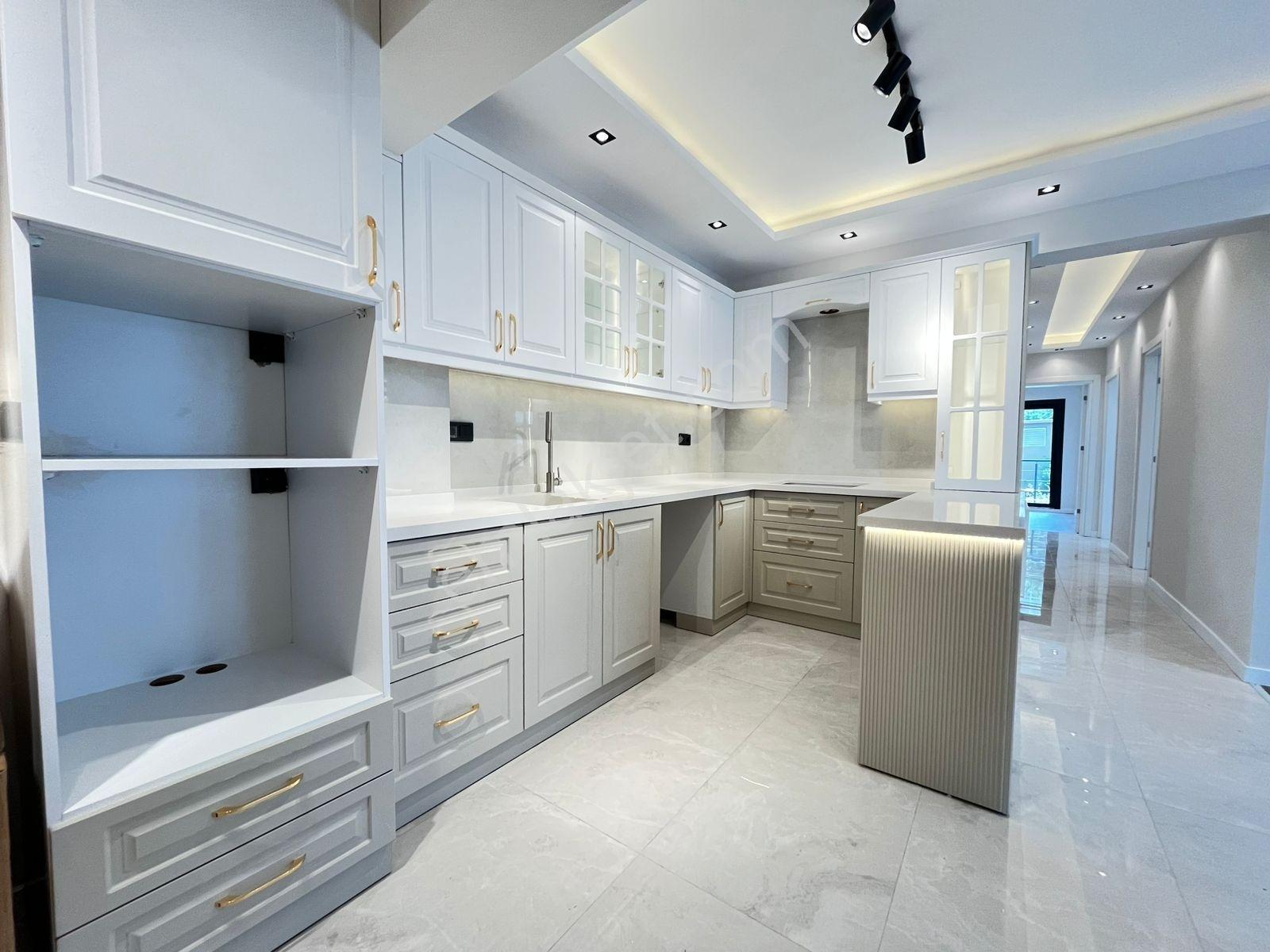 Türk Koleji Karşısında 4+1 Arakat 150 M2 Lüks Satılık Köşe Daire - Görsel 33
