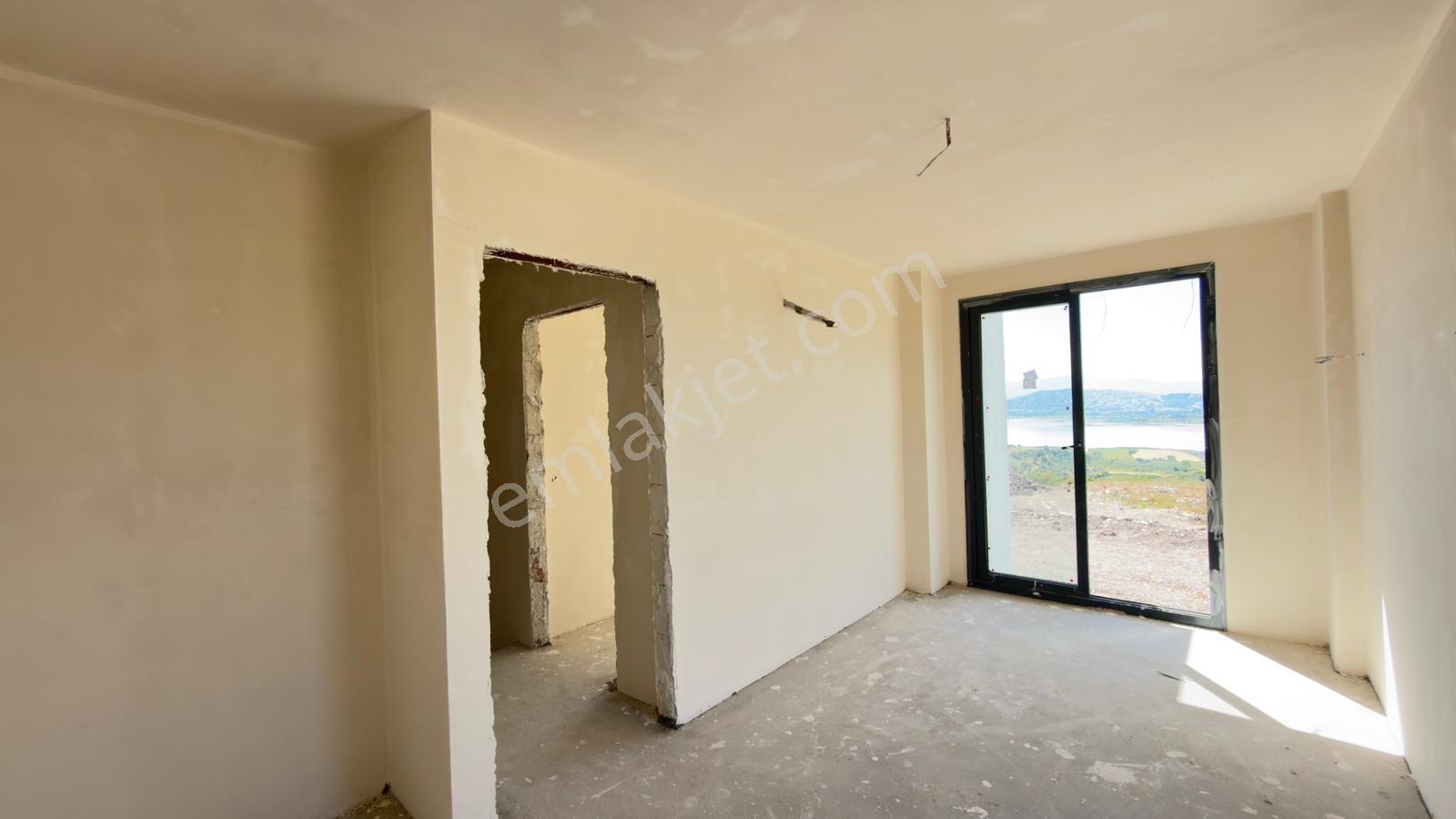 Boğaziçi'nde Satılık Göl Ve Doğa Manzaralı Bitişik Nizam Villa - Görsel 2