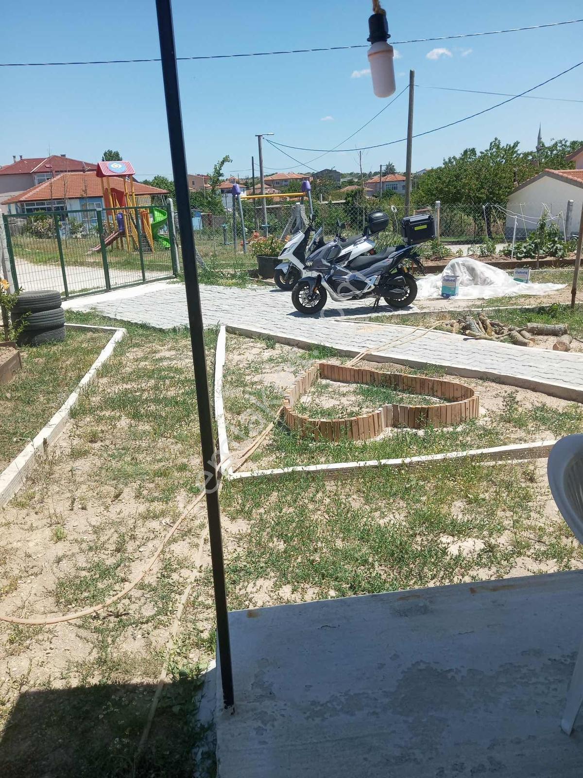 Üsküpte Yatırıma Uygun Arsa-283 M2 (elektrik,su,konteynerli) - Görsel 21