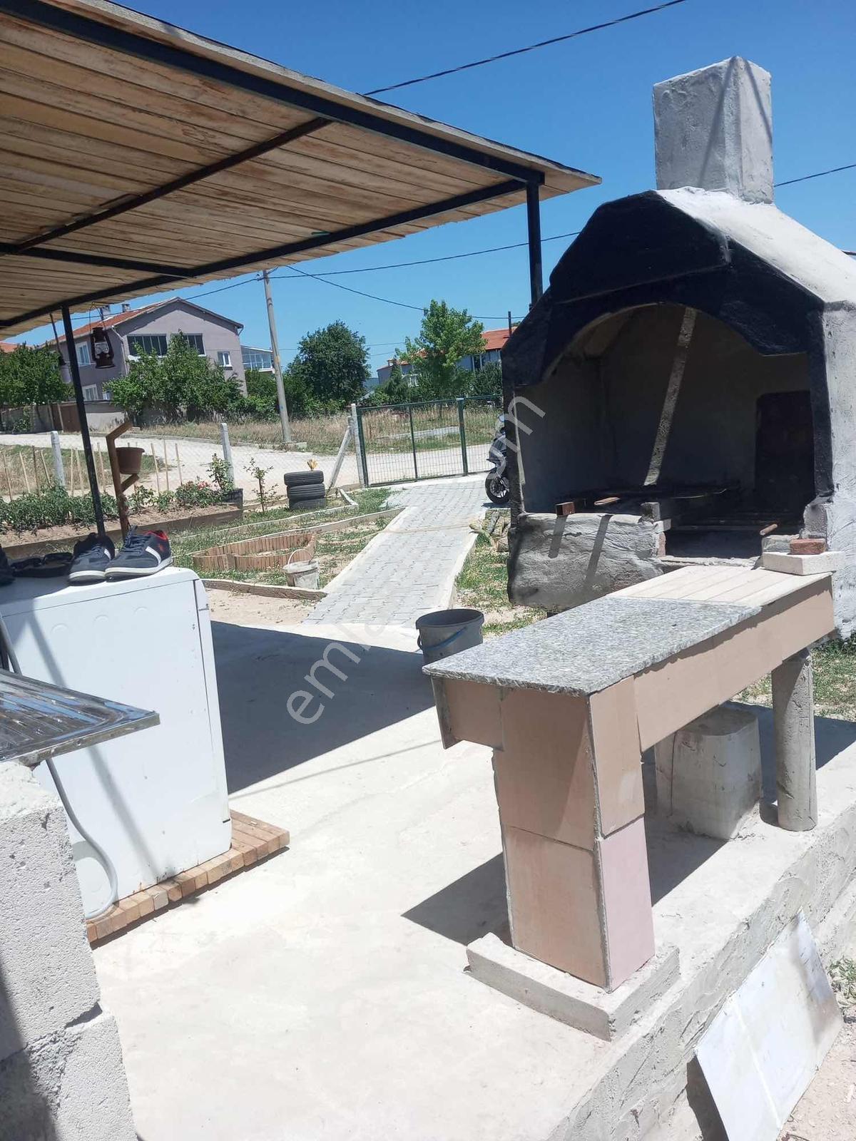Üsküpte Yatırıma Uygun Arsa-283 M2 (elektrik,su,konteynerli) - Görsel 17