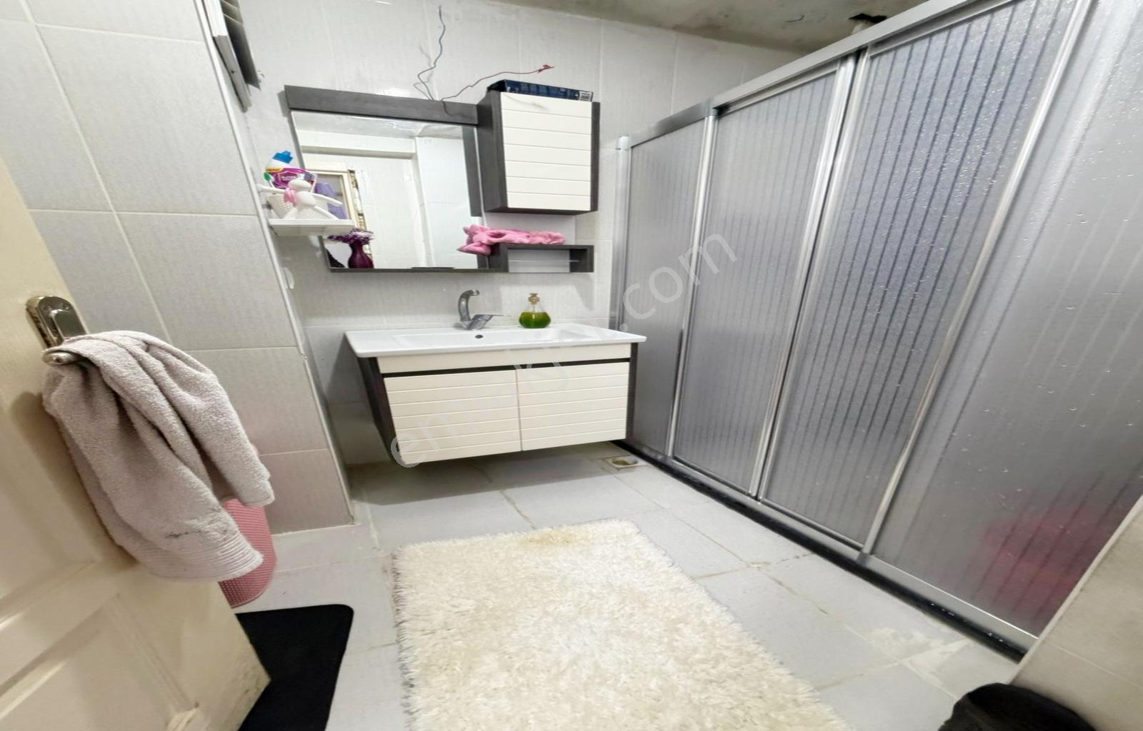 Metrobüse Yürüme Mesafesi Satılık 2+1 Altı Sığınaklı Bahçe Katı - Görsel 17