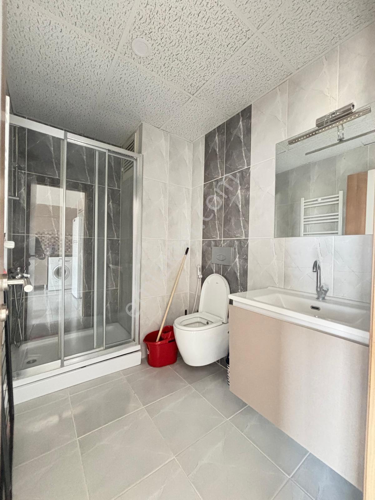 Yıl&ka Yapıdan Metrobüse Yakın 1+1 Full Eşyalı Kiralık Daire - Görsel 7