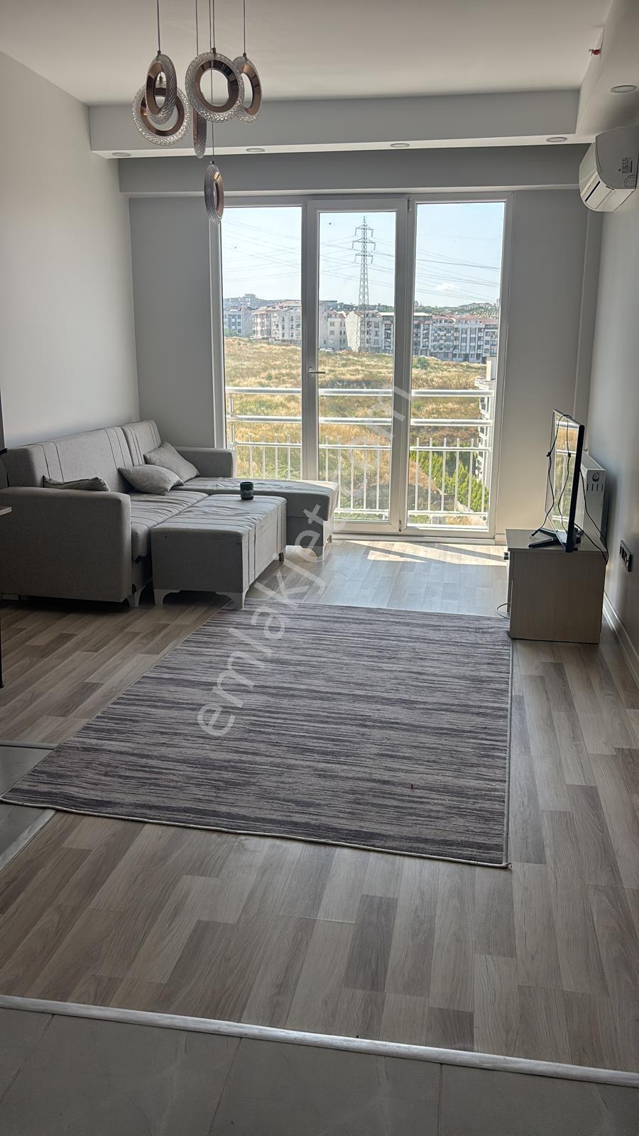 Yıl&ka Yapıdan Metrobüse Yakın 1+1 Full Eşyalı Kiralık Daire - Görsel 14