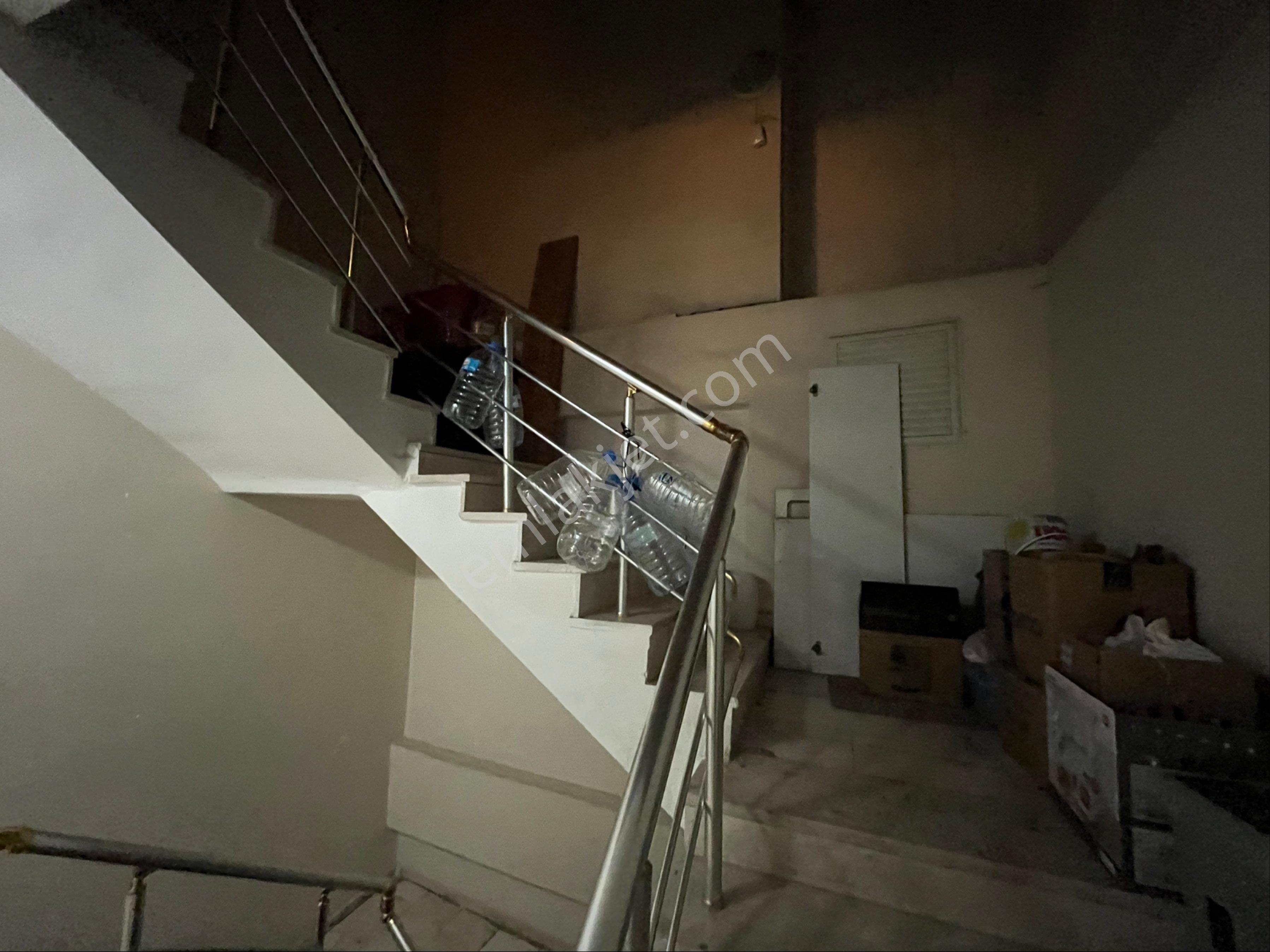Tuğrdan Tahtali Camii Civarı 9 Yaşında 3+1 Satılık Daire - Görsel 19
