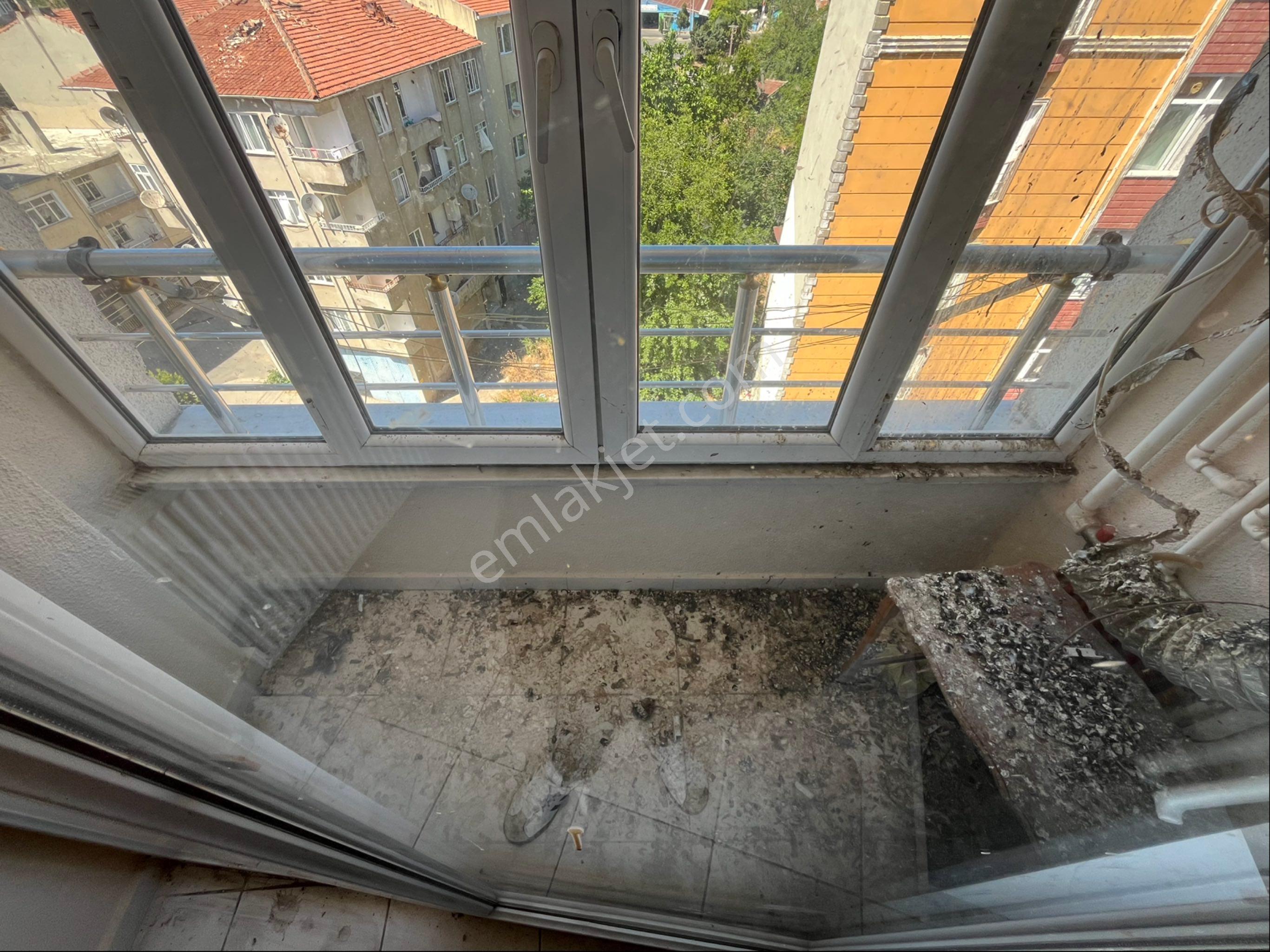 Tuğrdan Tahtali Camii Civarı 9 Yaşında 3+1 Satılık Daire - Görsel 7