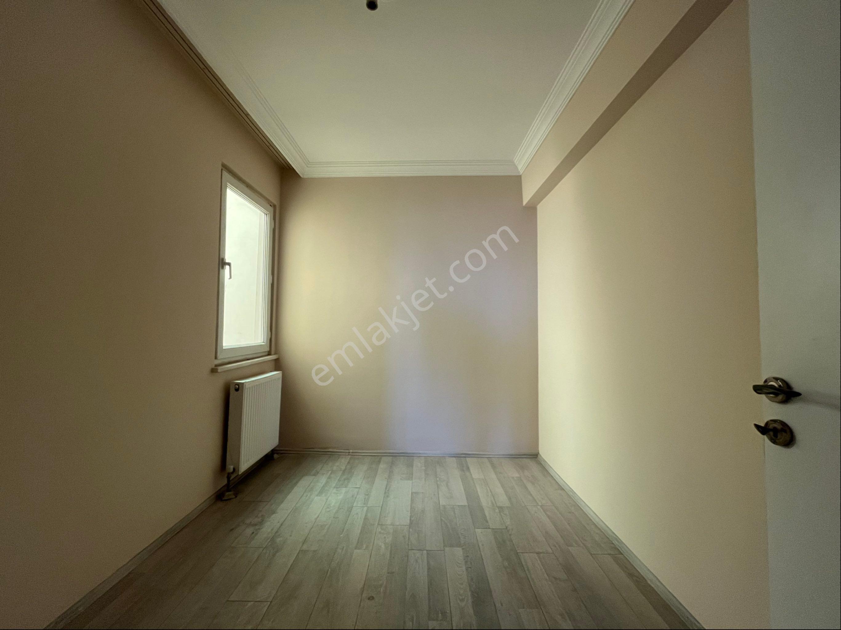 Tuğrdan Tahtali Camii Civarı 9 Yaşında 3+1 Satılık Daire - Görsel 14