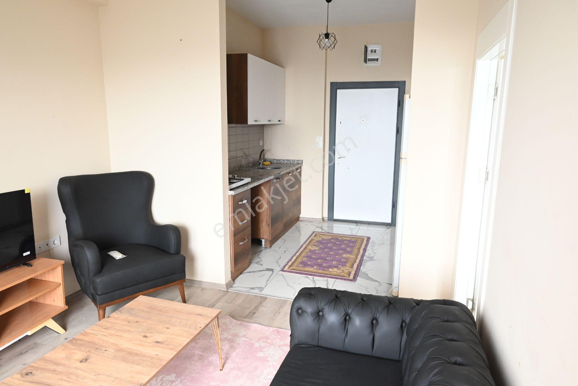 Üstünkent'ten Çiftlikköy'de Kampüse Yakın Kiralık Eşyalı 1+1