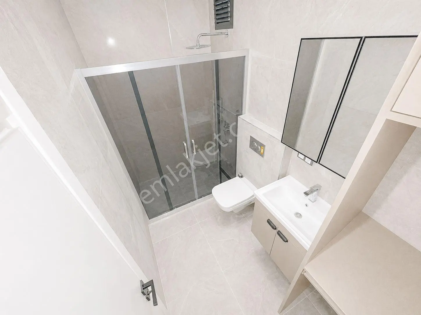 Blue Life Egen'den Gerçek İlan Yaylaönünde Havuzlu Çift Banyolu Çift Balkonlu 4+1 Lüx Villa - Görsel 5
