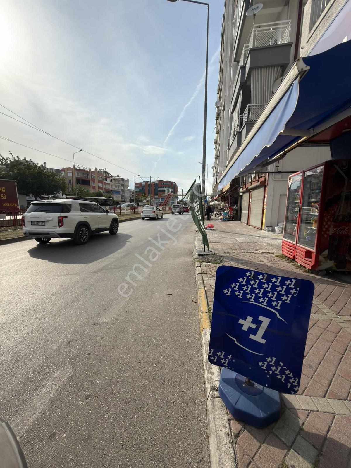 Çallı Kavşağında Devren Kıralık Dükkan - Görsel 6
