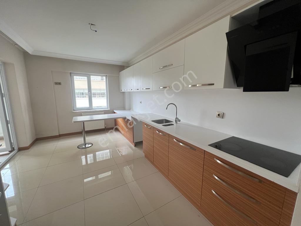 Ahi Mesut Koru Elvan Sitesi Arakat 4+1 Kiralık Daire Turyap'tan