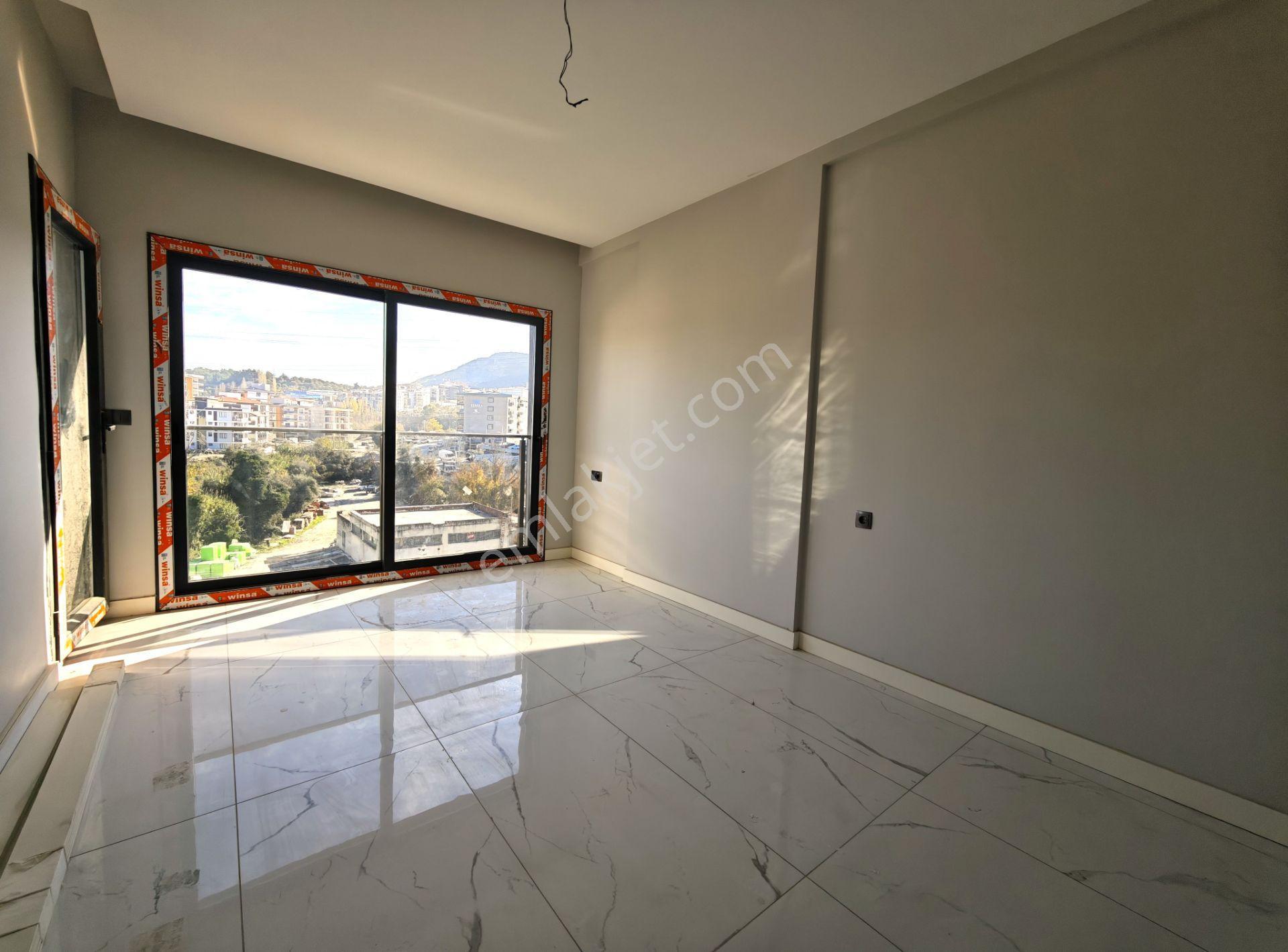 Kuşadası Kirazlı Yolu Satılık Sıfır 3+1 Daire - Görsel 10