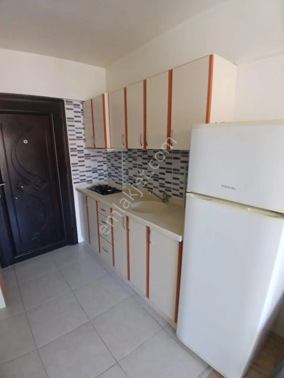 Ender Uysal Gayrimenkulden Asmalıevlerde Klimalı Balkonlu 1+1 Kiralık Apart... - Görsel 3