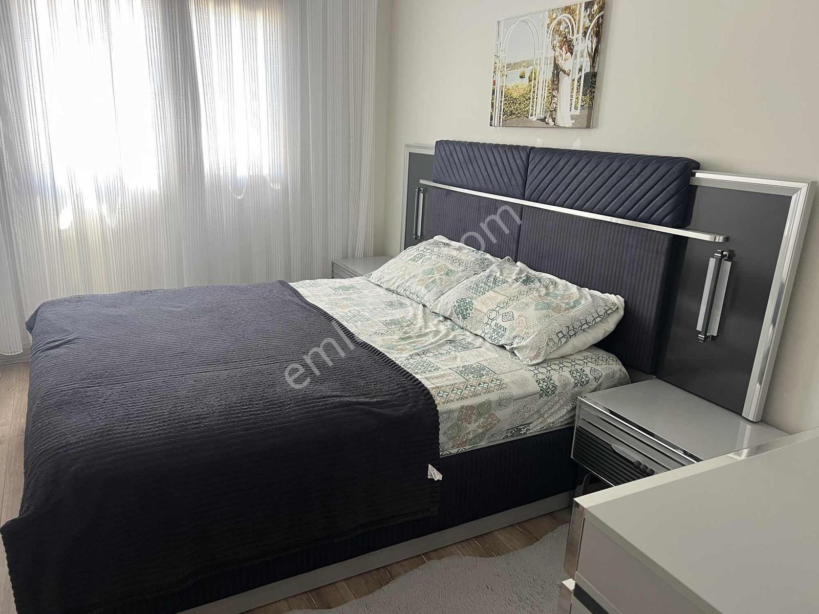 Foça Hacıveli Mah. Kiralık Merkezi Konumda 2+1 Daire - Görsel 28