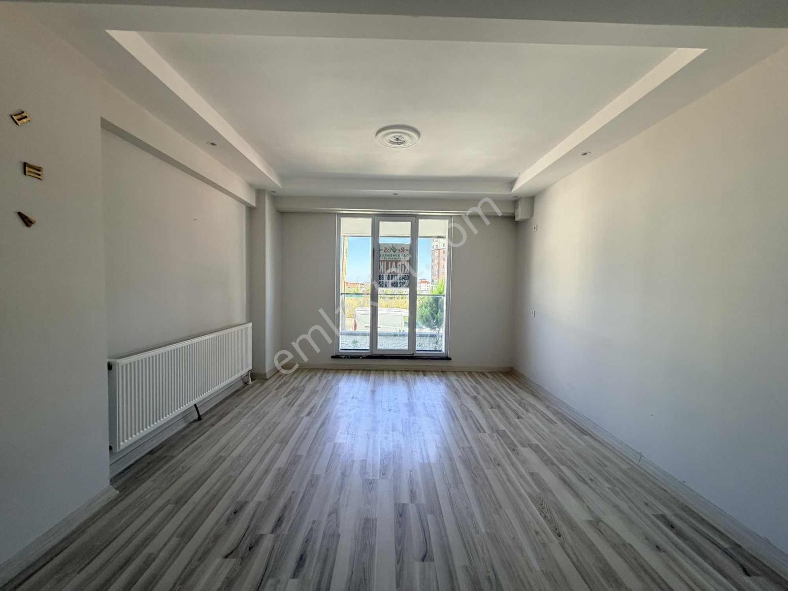 Hatipte 1+1 Ayrı Mutfaklı Balkonlu Kiralık Daire - Görsel 5