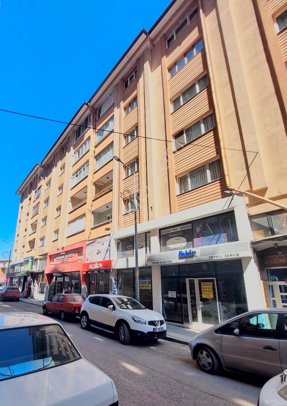 Atatürk Caddesi Yakını Kira Getirili Asma Katlı Satılık Dükkan - Görsel 23