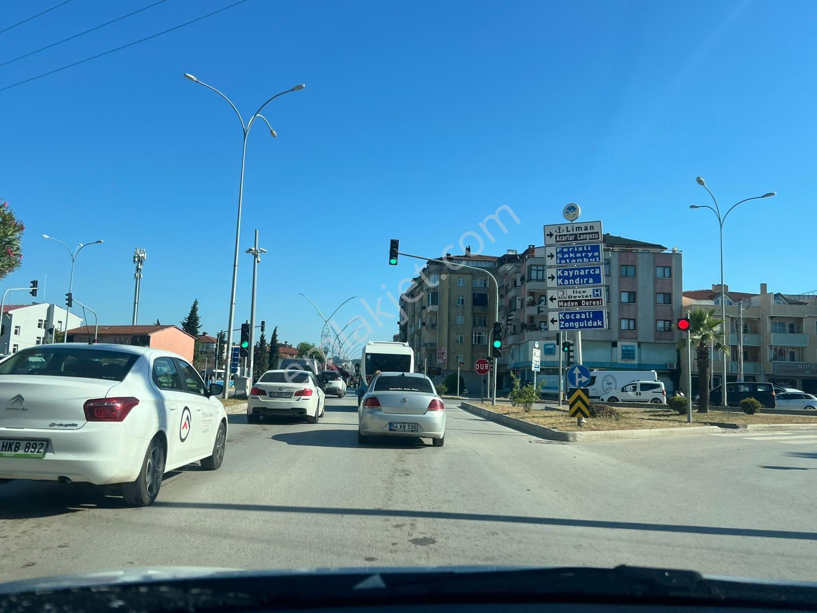 Karasu Kiralık Daire,jandarma Karşısında Çiğdem Emlak'tan - Görsel 11