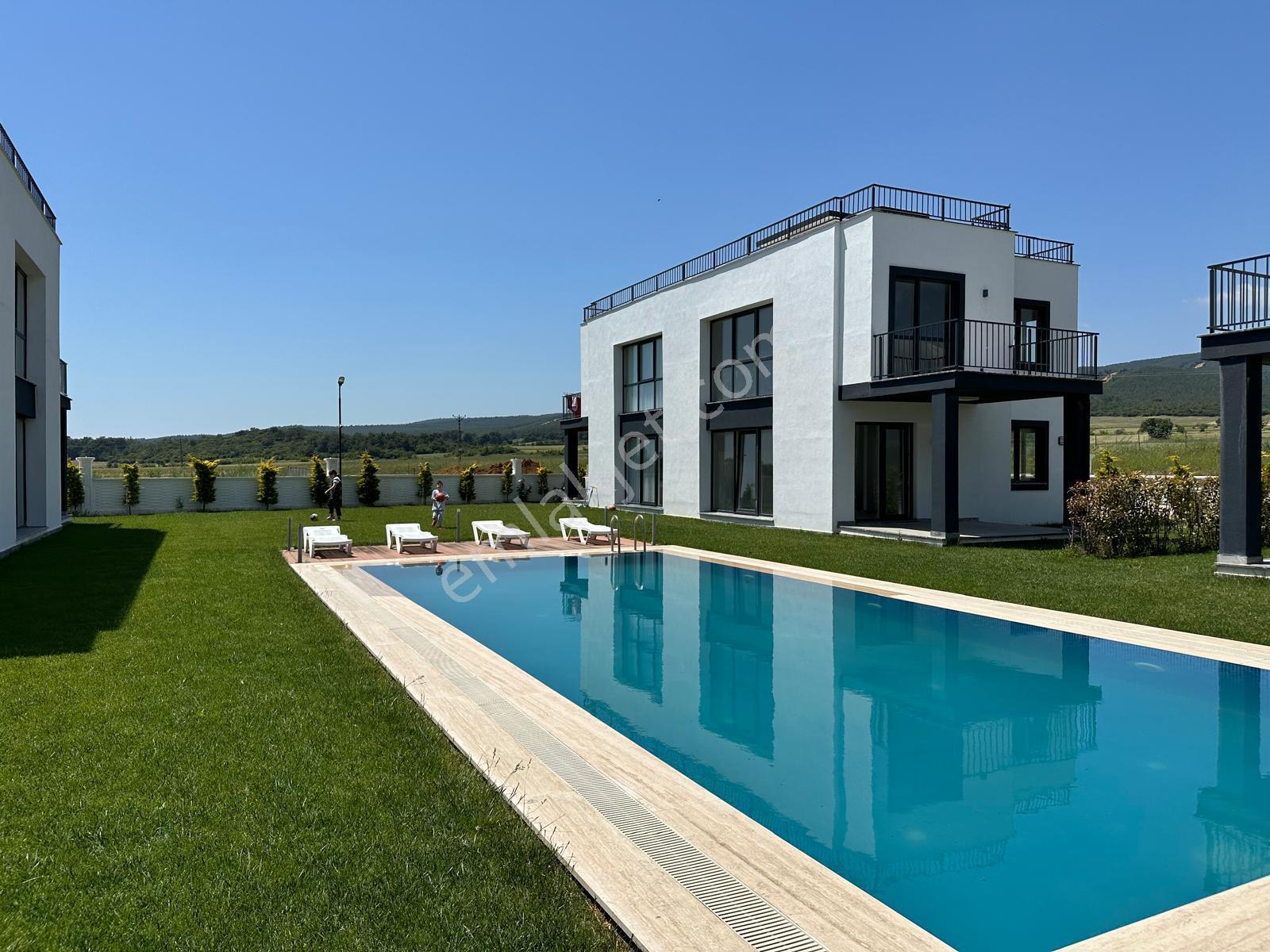 Gelibolu-adilhan Köyü Denize Yürüme Mesafesinde Satılık Villa - Görsel 3