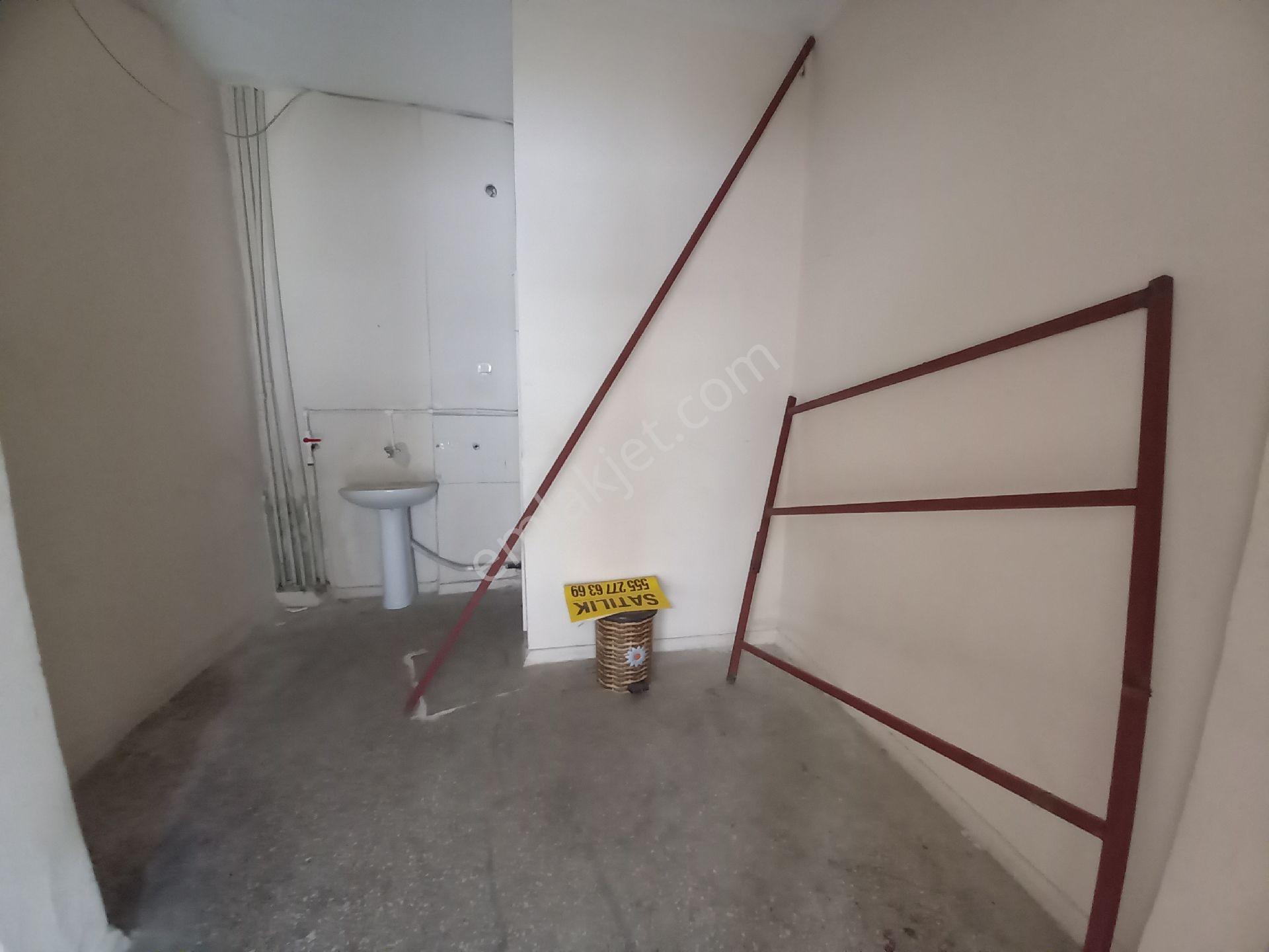 Atatürk Mahallesi Peçenek Caddesi 35 Metrekare Kiralık Dükkan - Görsel 11