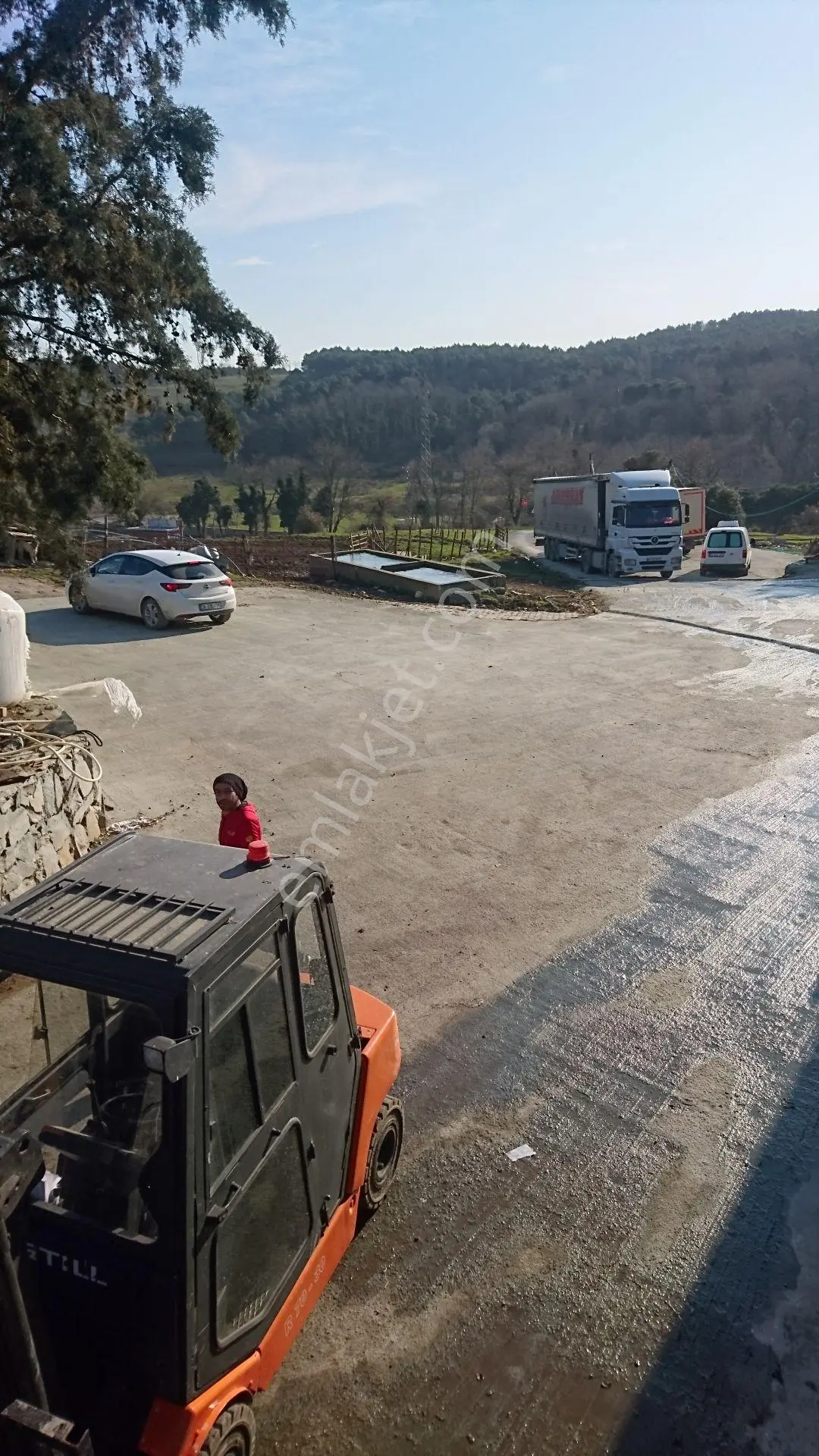 Göktürk Ağaçlı Da İçinde Depo Ve Çiftlik Olan Konut İmarlı Satılık Arsa - Görsel 4