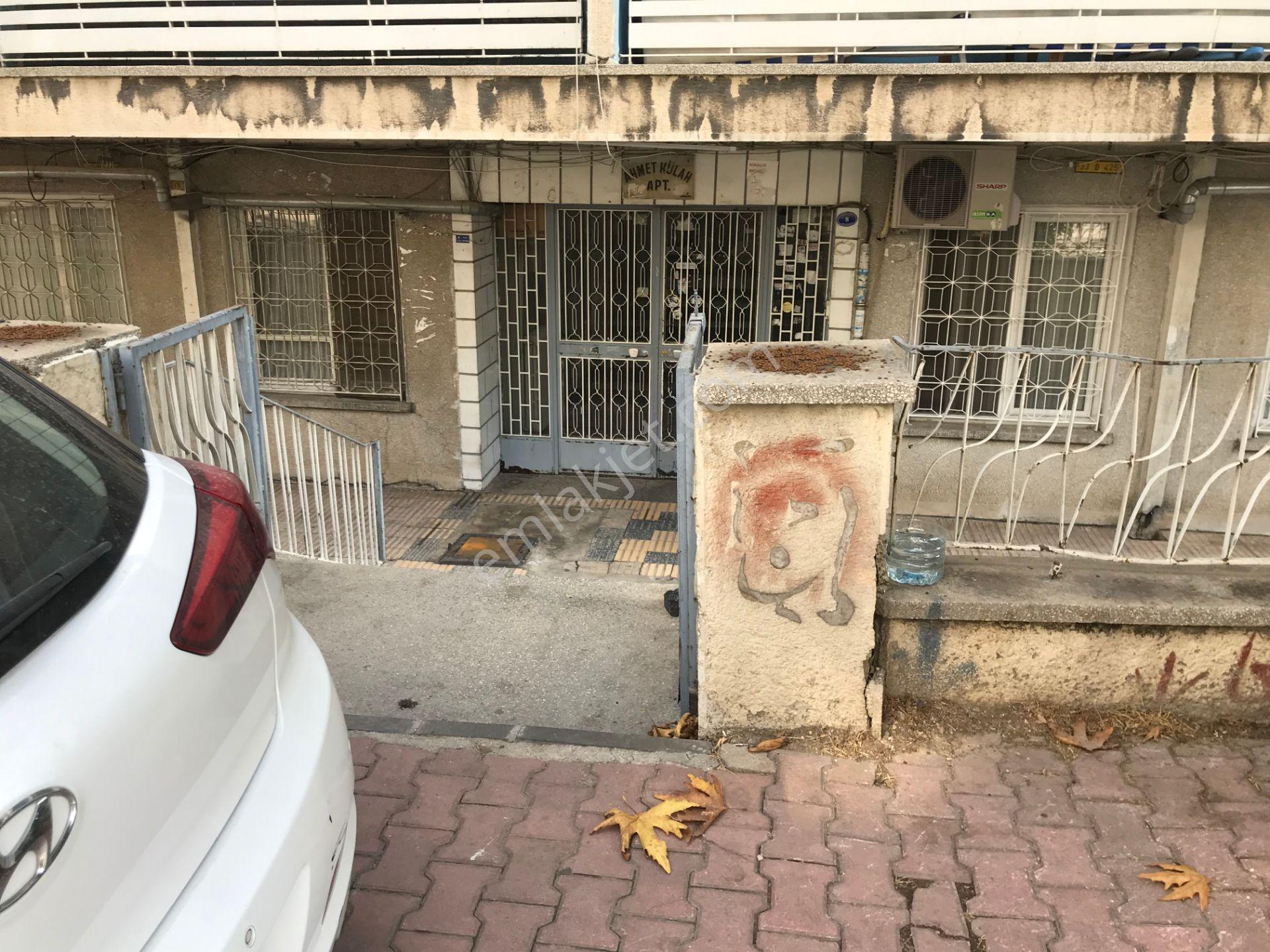 Kavaklıkta Kiralık Daire 3+1 Kat2 Kombili - Görsel 29