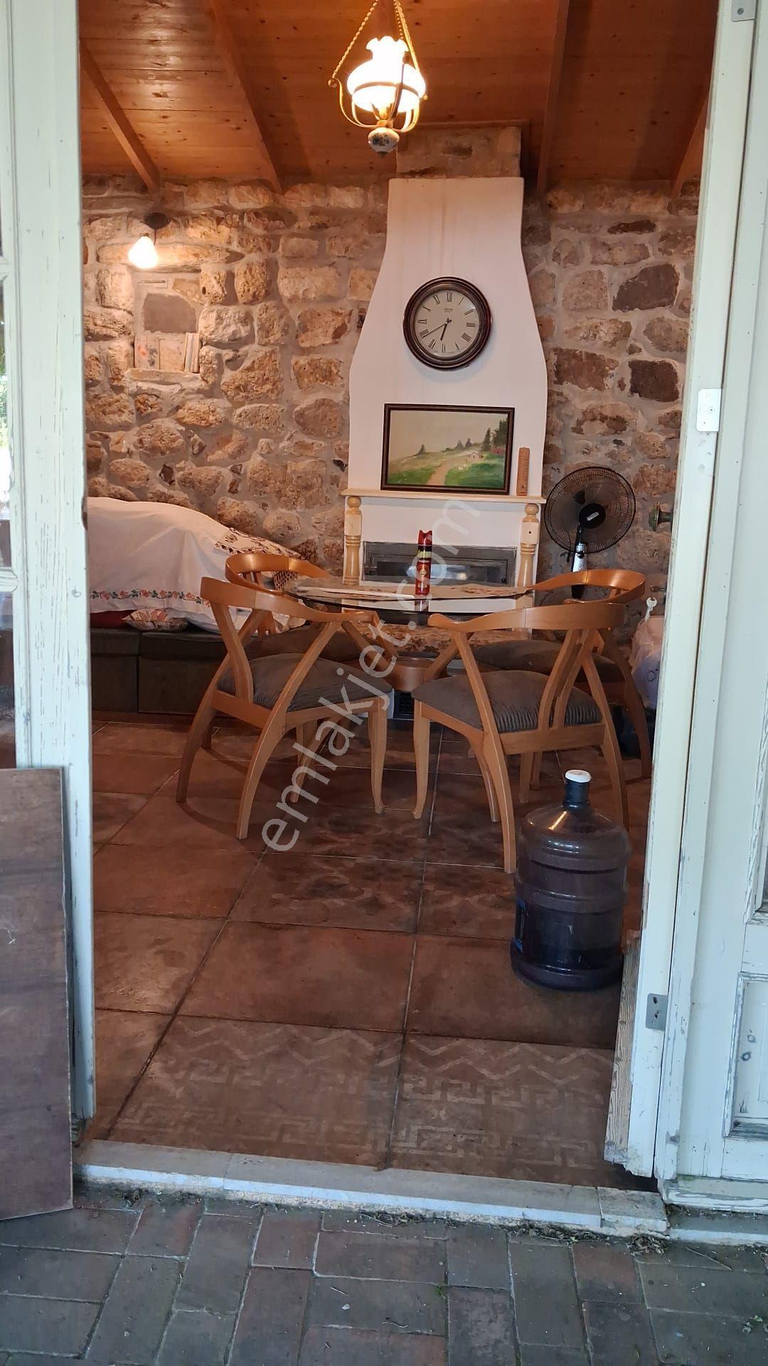 Burak Emlak'tan Bucak Vadisinde Günlük/haftalık/15 Günlük/1 Aylık Kiralık Müstakil Çiftlik Evi - Görsel 5