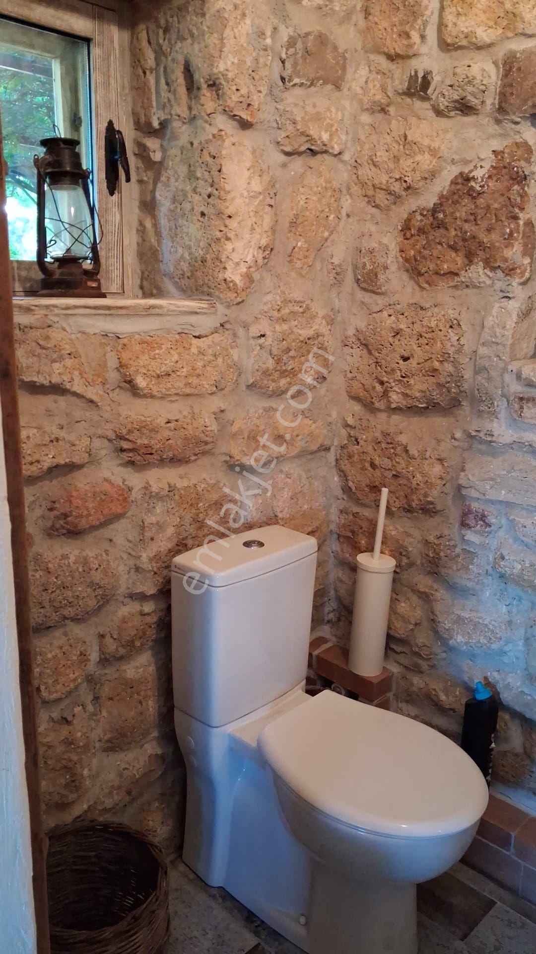 Burak Emlak'tan Bucak Vadisinde Günlük/haftalık/15 Günlük/1 Aylık Kiralık Müstakil Çiftlik Evi - Görsel 21