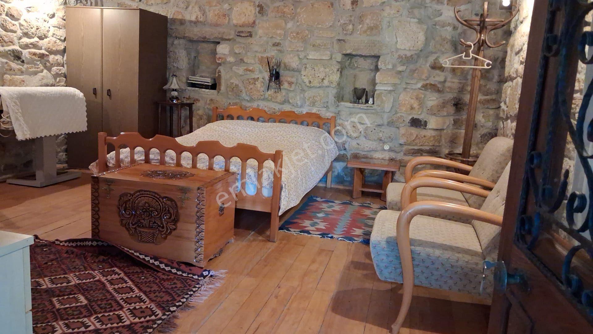 Burak Emlak'tan Bucak Vadisinde Günlük/haftalık/15 Günlük/1 Aylık Kiralık Müstakil Çiftlik Evi - Görsel 13