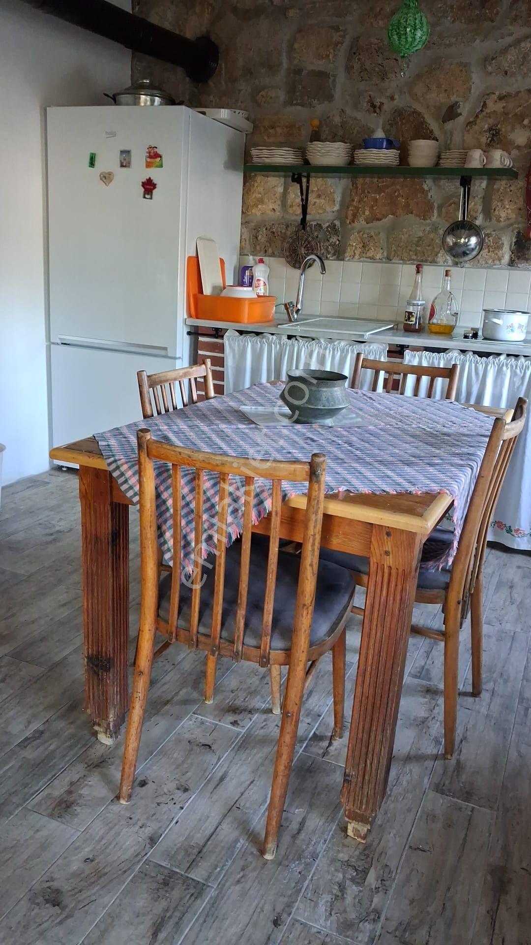 Burak Emlak'tan Bucak Vadisinde Günlük/haftalık/15 Günlük/1 Aylık Kiralık Müstakil Çiftlik Evi - Görsel 9