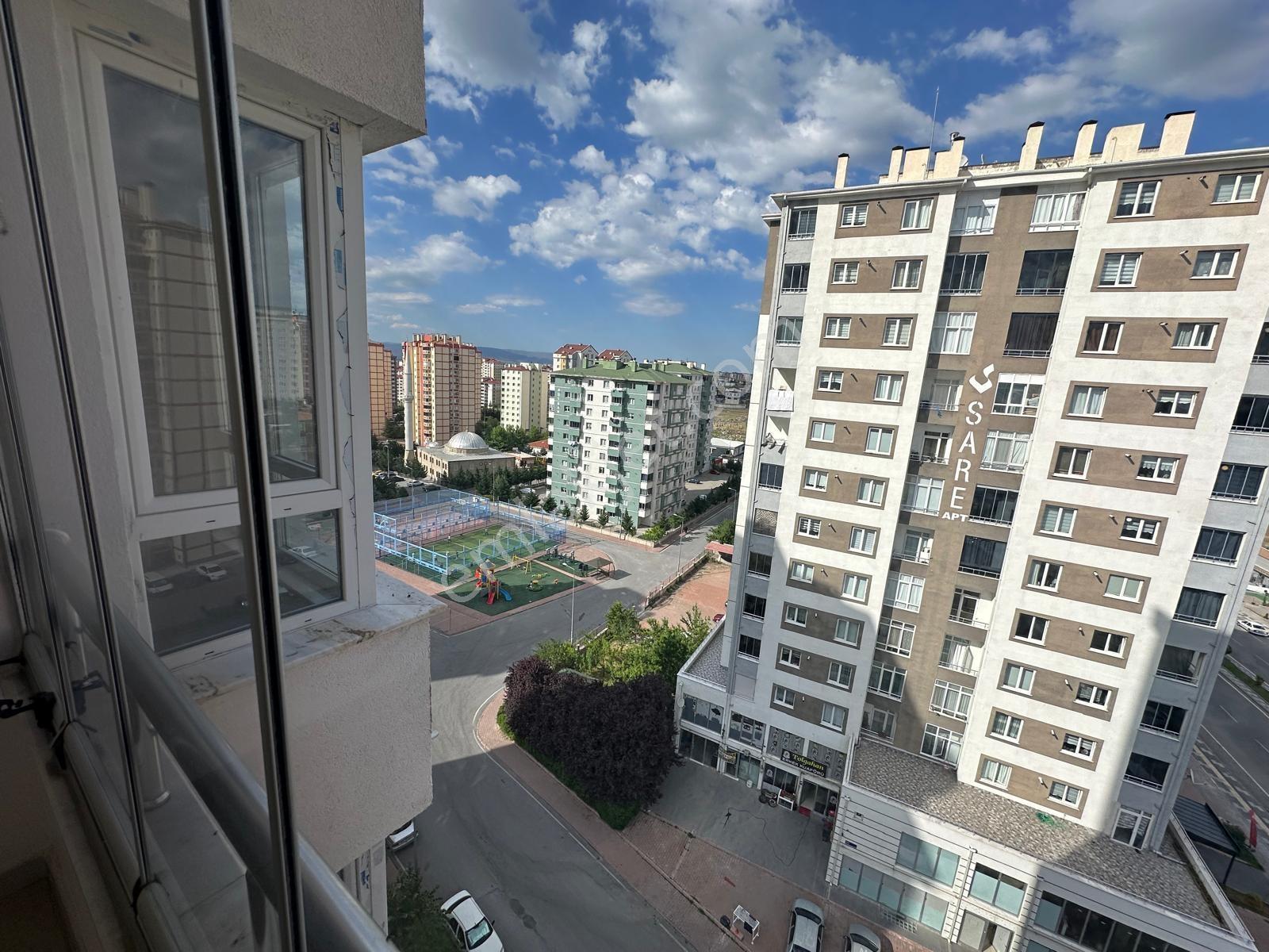 Serkent Bahçeli Evlerde Buluna 3+1 175 M2 Kıralık Daire Fırsatı - Görsel 4