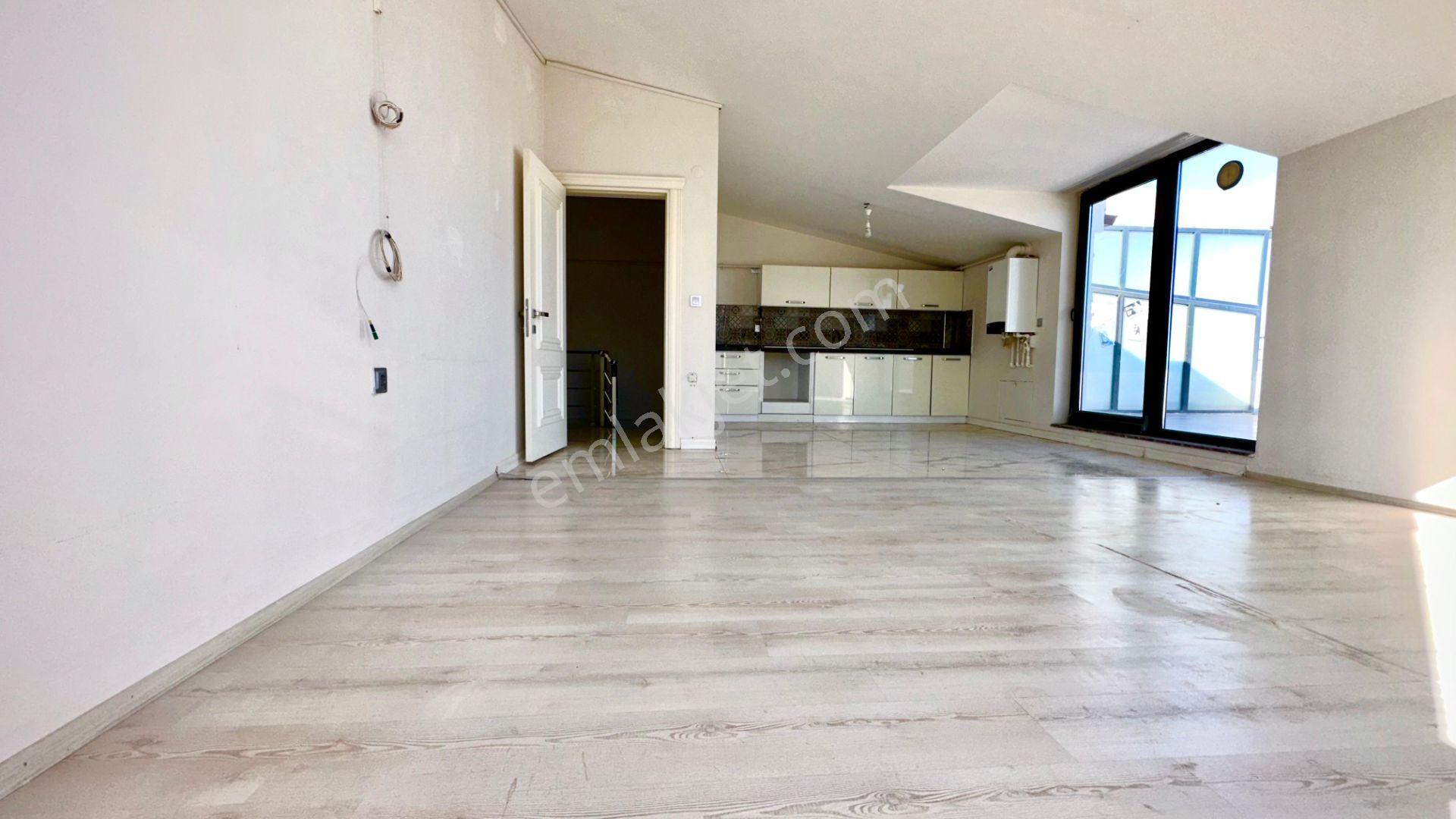 Atakum Marina'da Deniz Manzaralı 5+2 Lüks Dubleks Daire - Görsel 23
