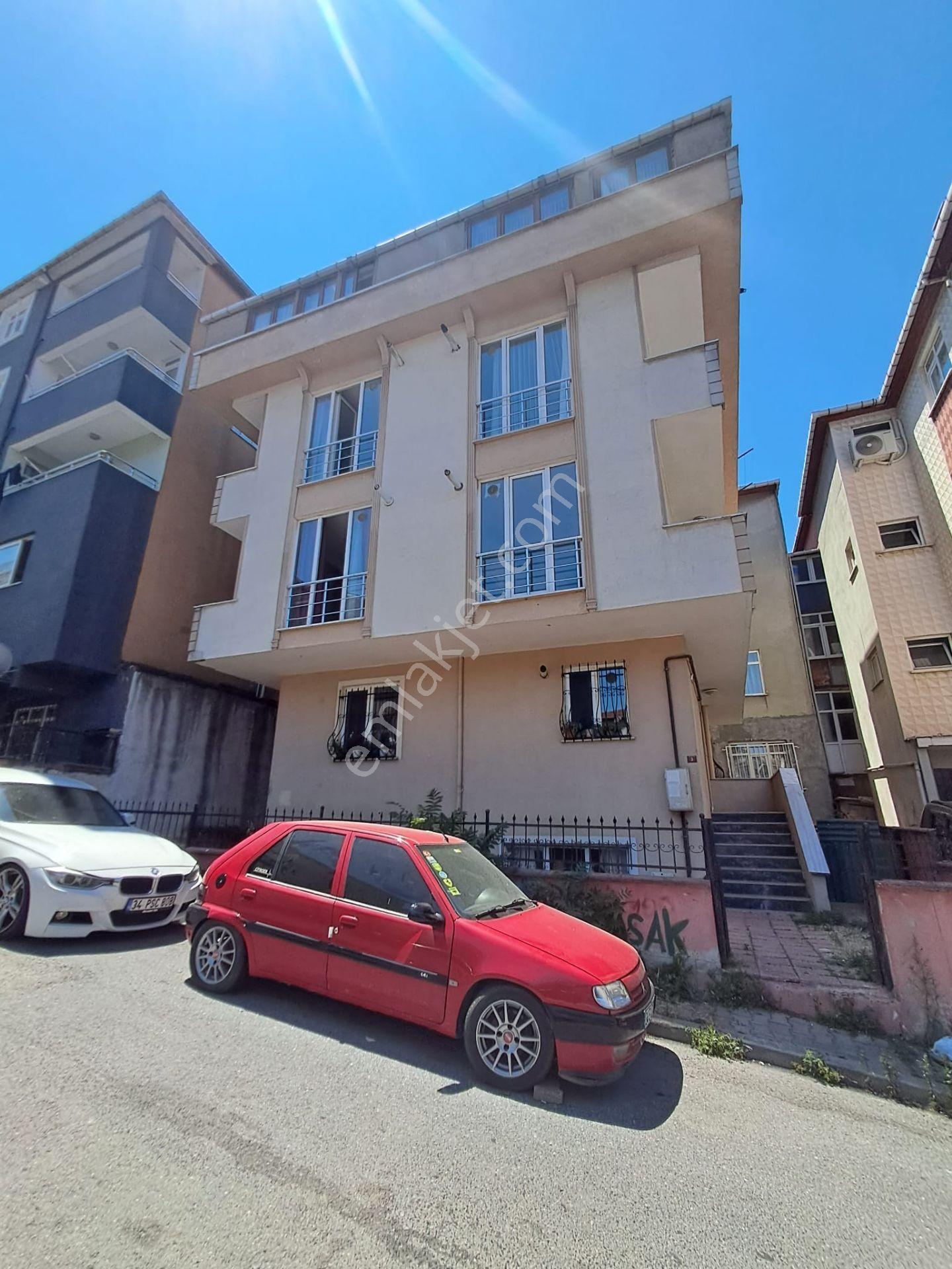 Oryaştan Ataşehir Kayışdağında Balkonlu 50m2 1+1 Arakat Daire - Görsel 9