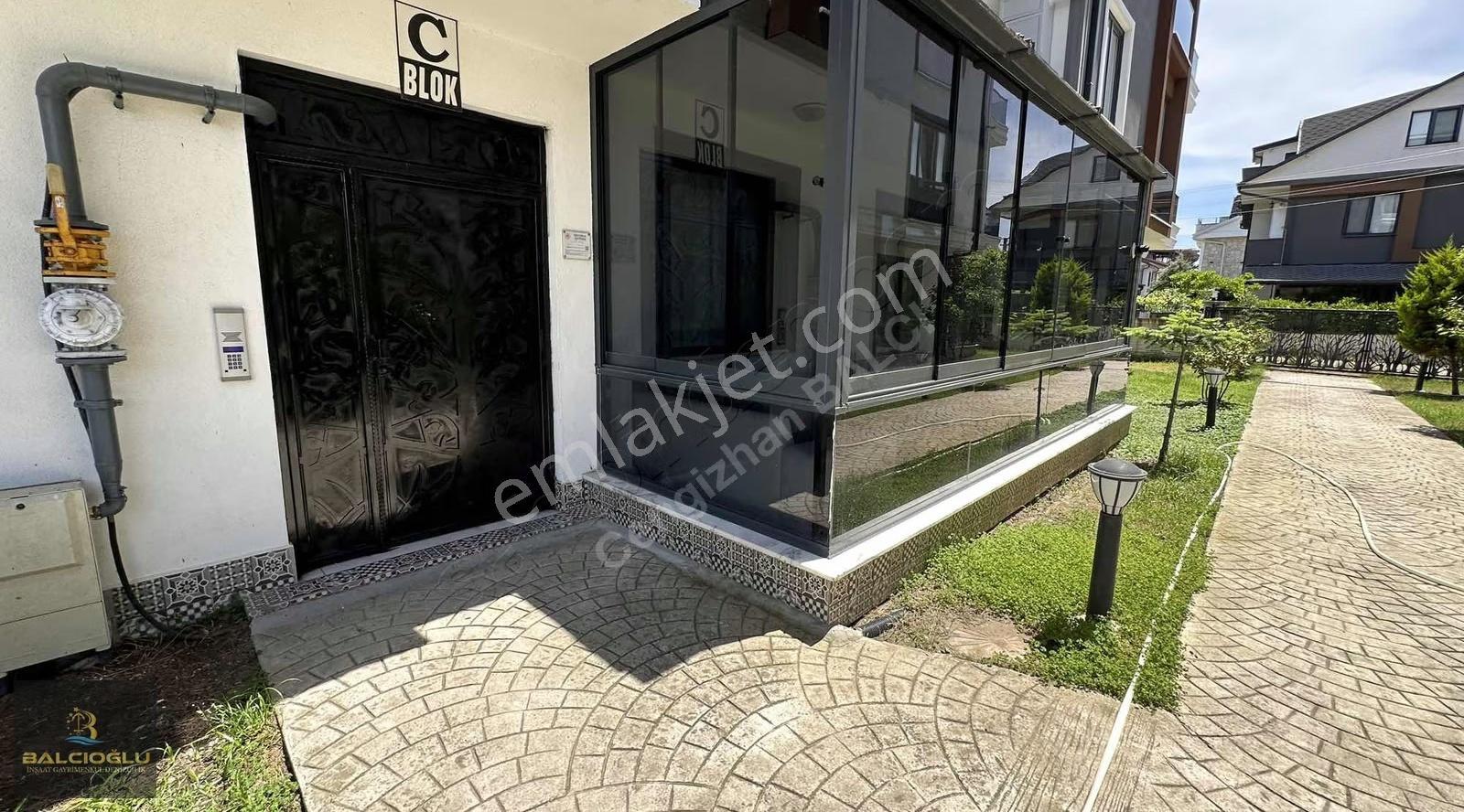 Balcıoğlundan Merkez Plajda Havuzlu Sitede 1+1 Kiralık Daire - Görsel 5