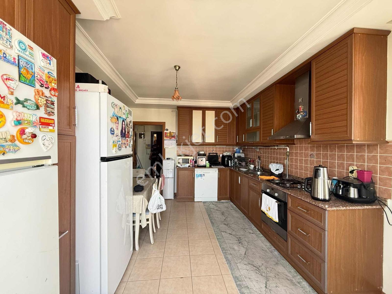 Yurt Mahallesi Hayalpark Bul. Üz. 4+1 Kapalı Her Kat Tek Daire!