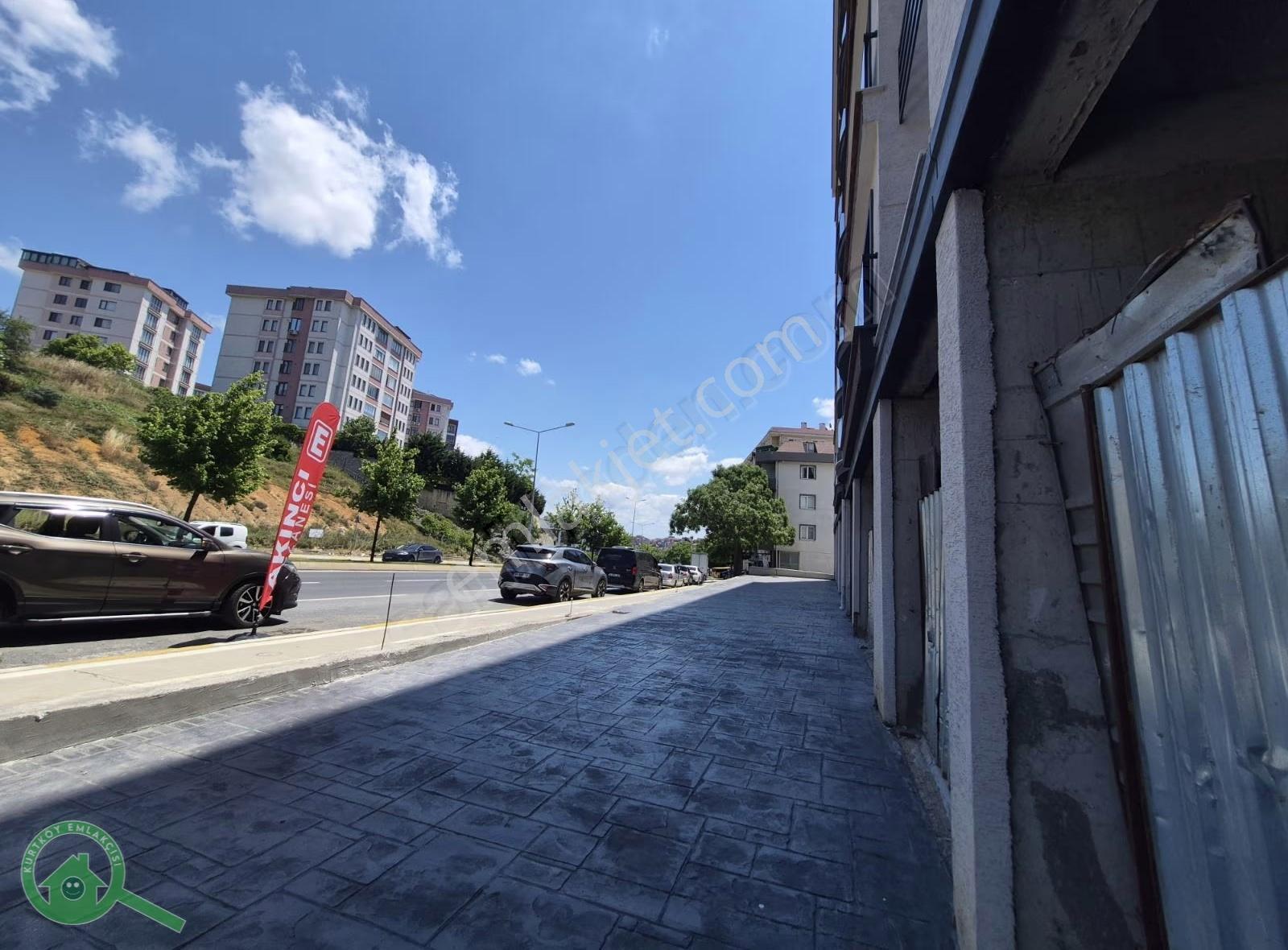 Kurtköy Ana Cadde Üzeri 600 M² Kiralık Dükkan - Görsel 12