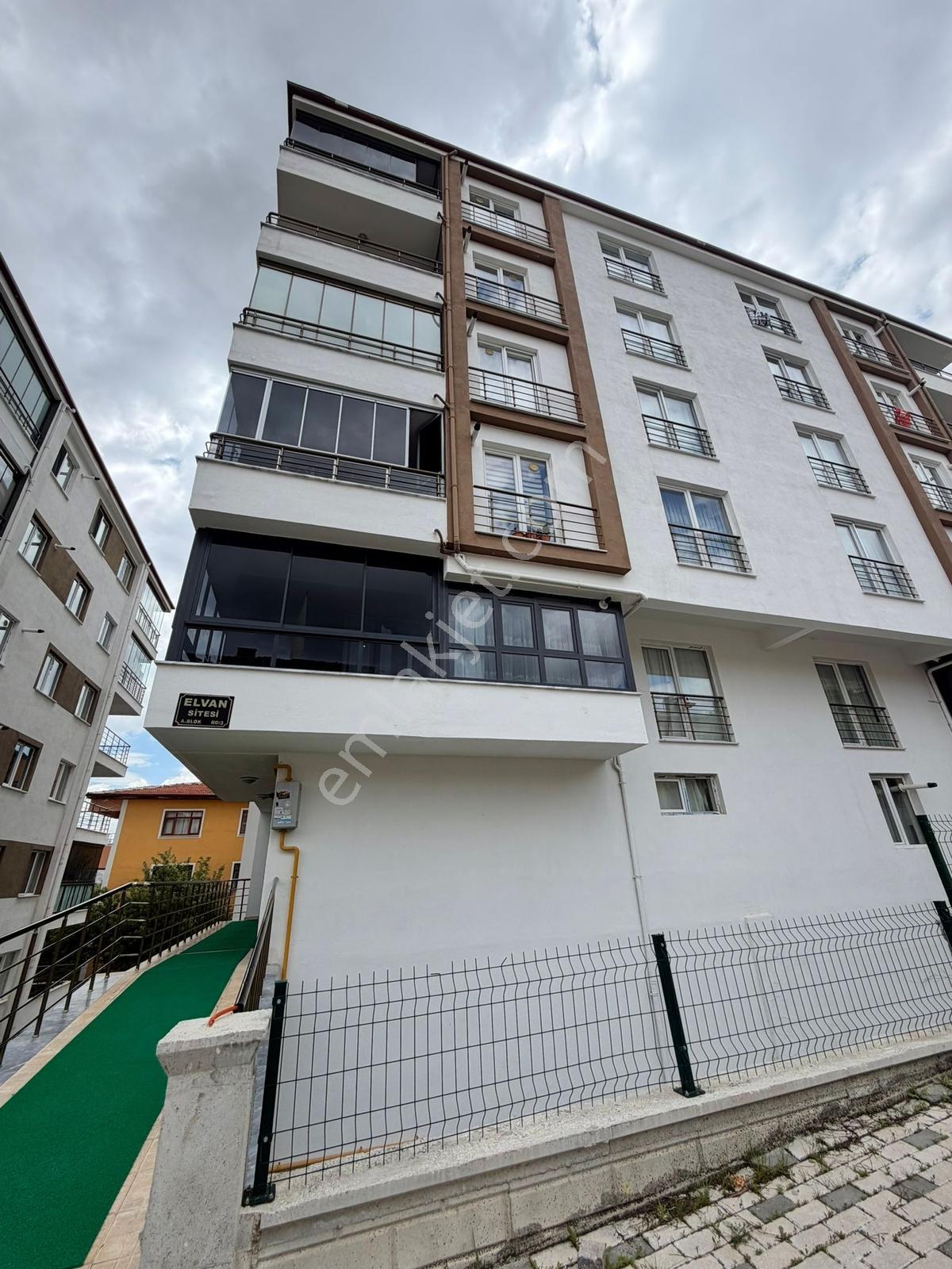 Mes Emlak'tan Aksu Mahallesinde 1+1 Yatırımlık Daire Fırsatı