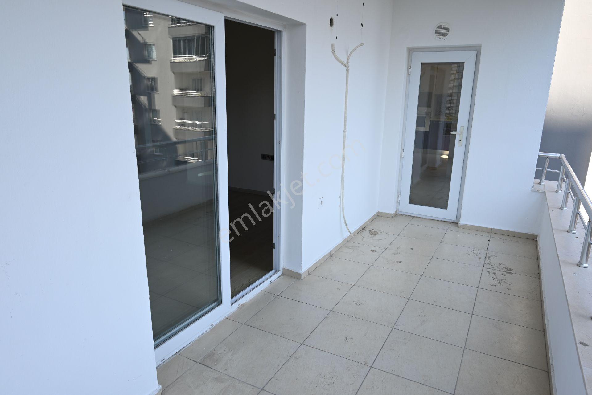 Üstünkent'ten Akkent'te Modern Site İçi Kiralık 3+1 Geniş Daire - Görsel 40