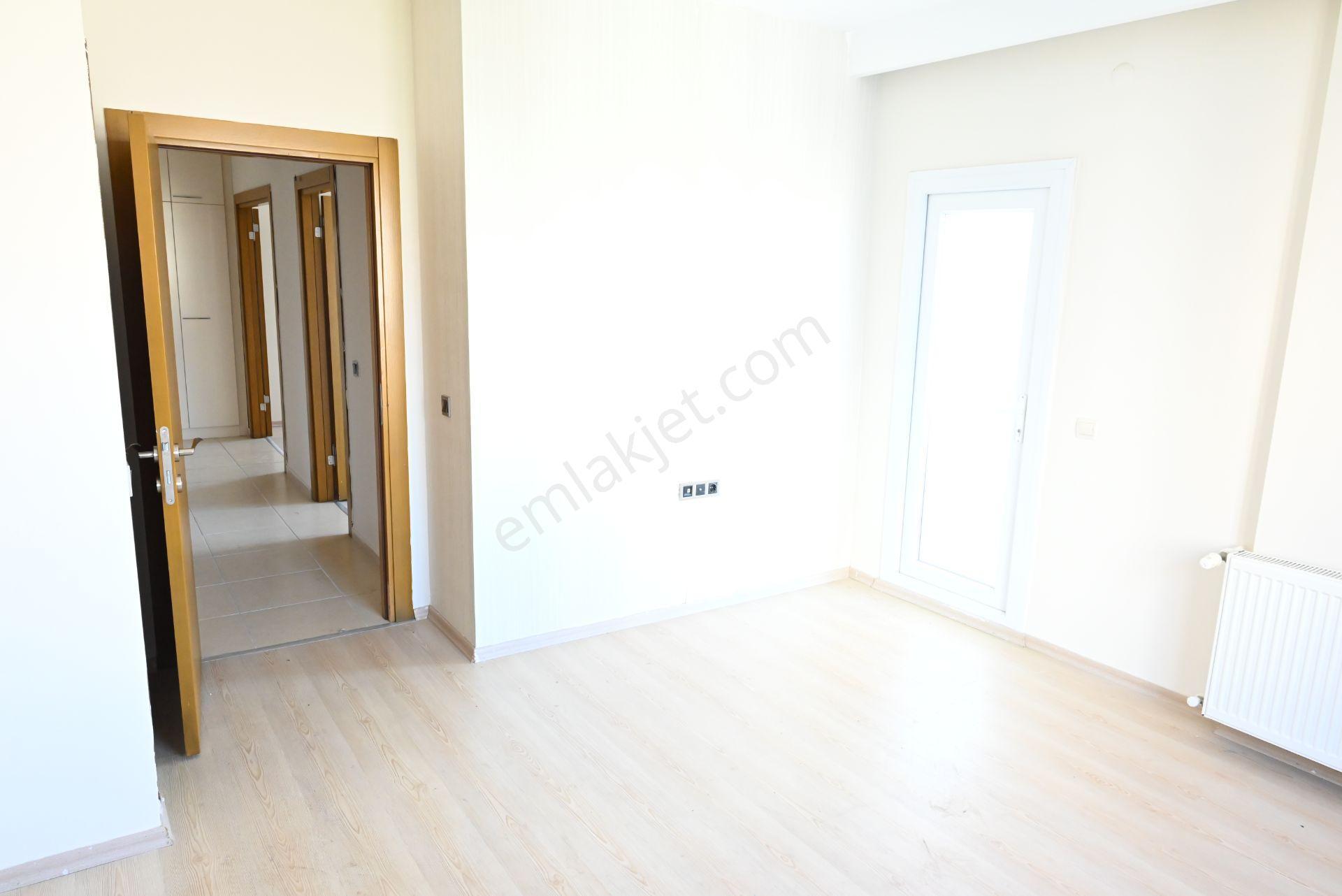 Üstünkent'ten Akkent'te Modern Site İçi Kiralık 3+1 Geniş Daire - Görsel 27