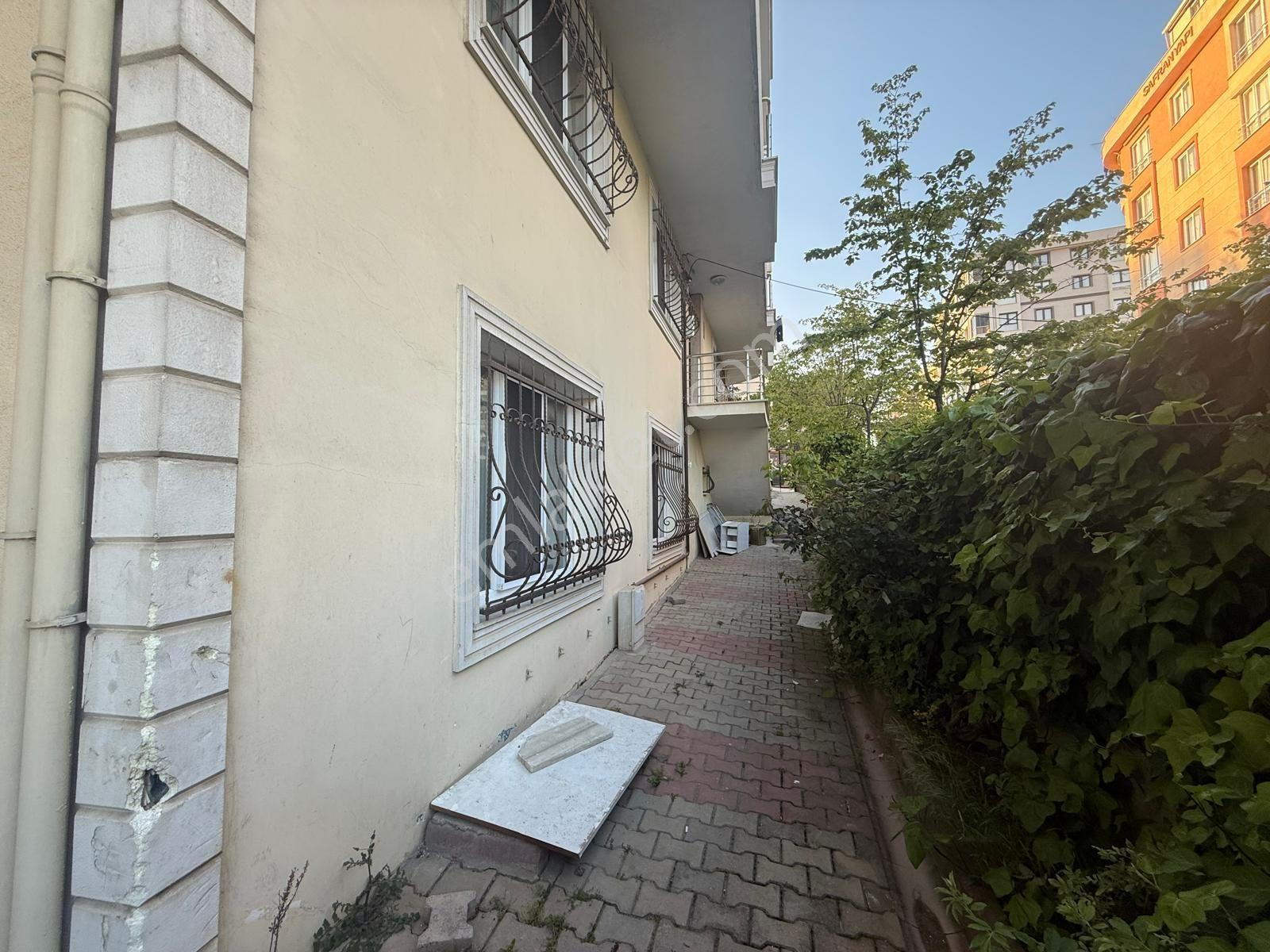 Metroya Yakın 2+1 Camları Yüksek Ayın 5 De Boşalacak - Görsel 2