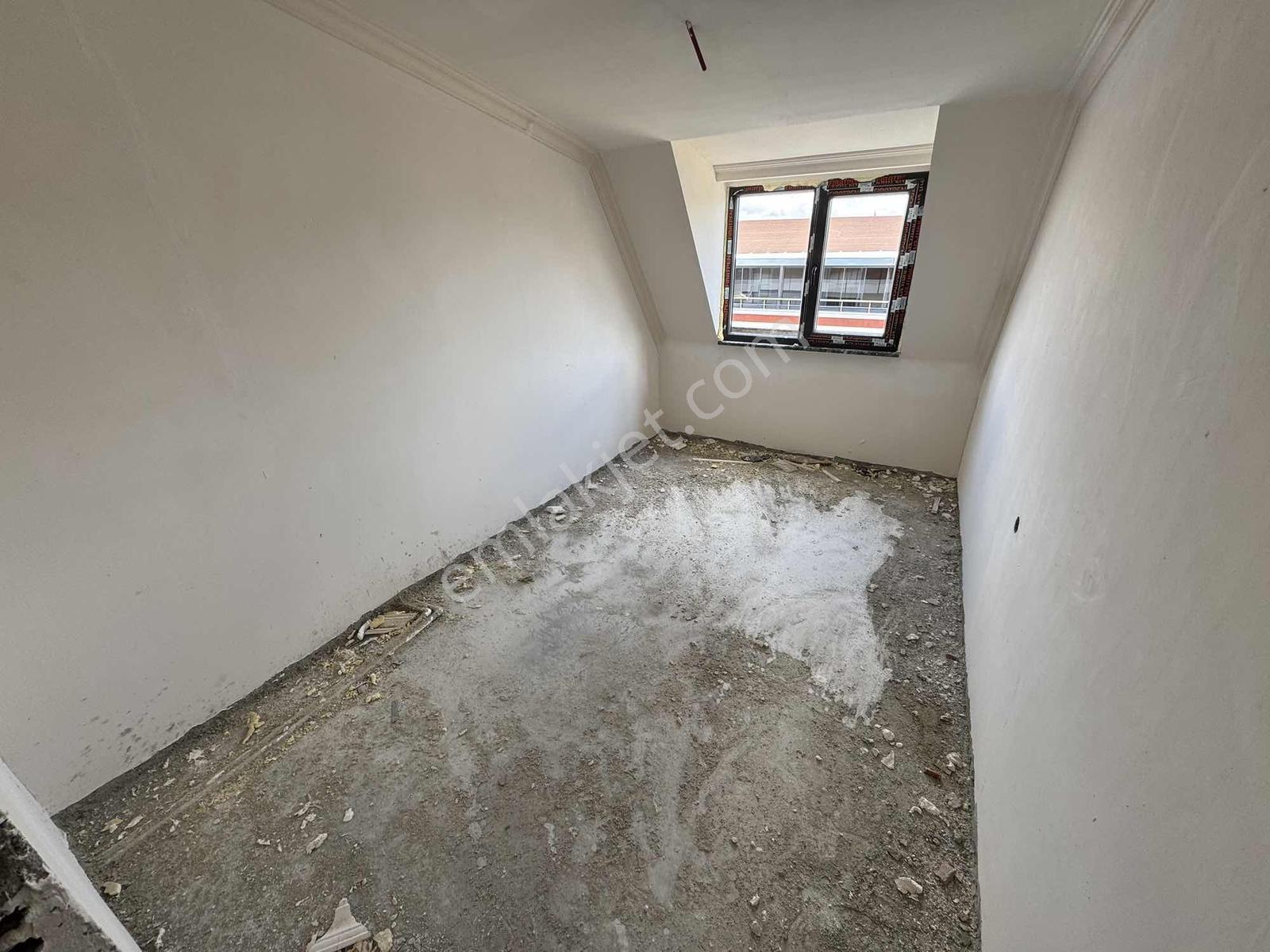Emsa İnş. İslambey Mah. Satılık Otoparklı 2+1 95m2 Çatı Katı - Görsel 4