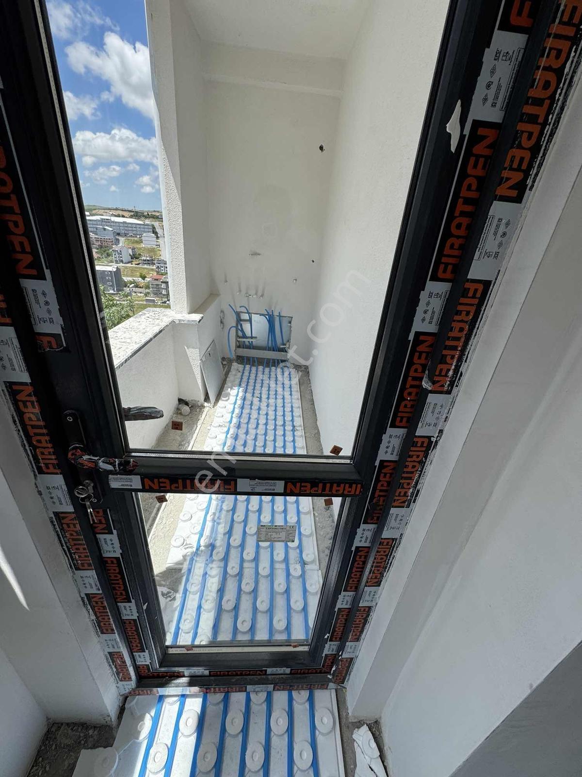 Emsa İnş. Taşoluk Mah. Satılık Asansörlü 2+1 95m2 2.kat - Görsel 2