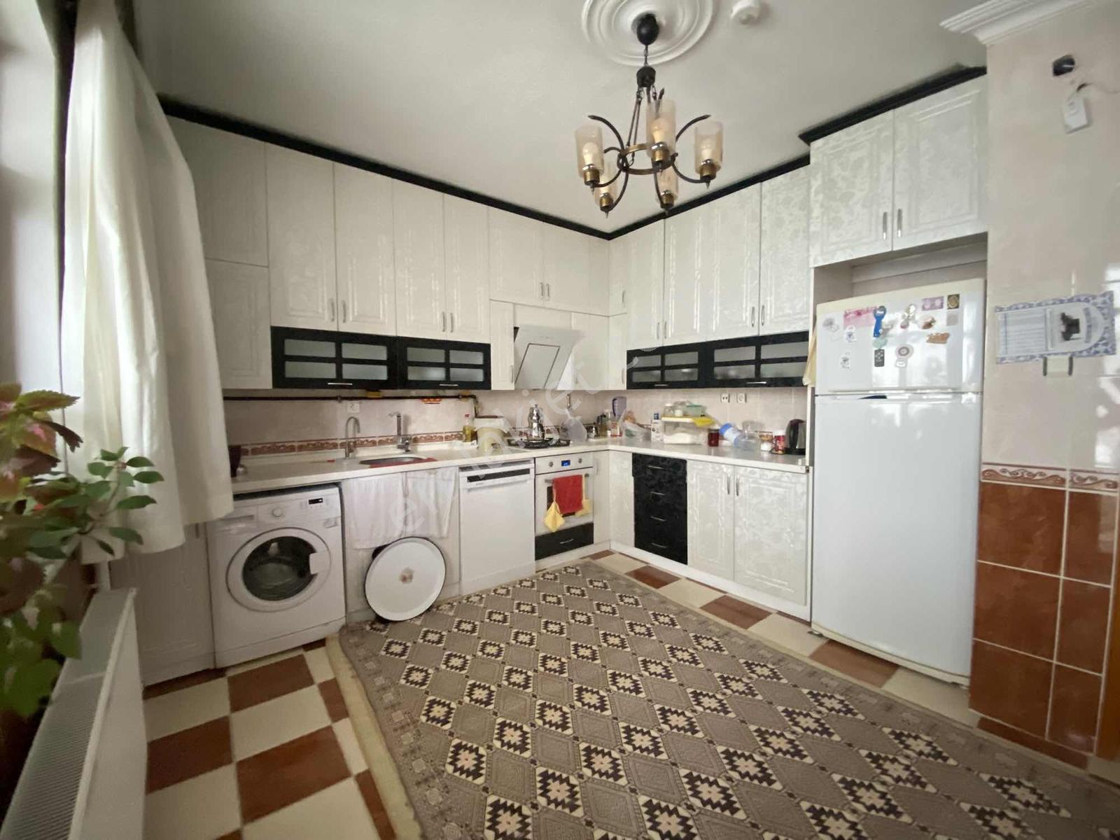 608 M² Kurulu Düzen 3 Katlı Komple Satılık Fırsat Arsa !! - Görsel 28