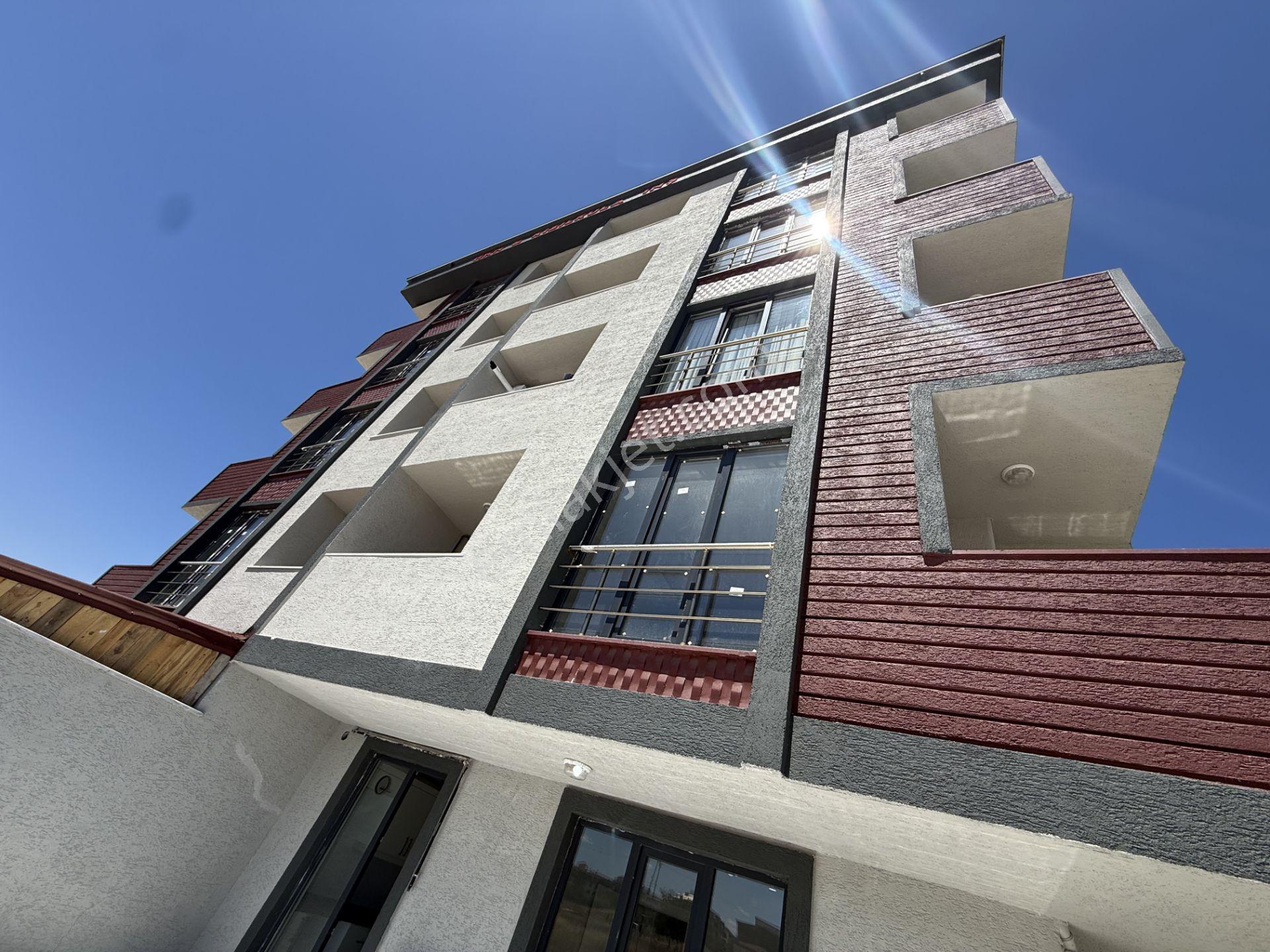 Kapaklı'da Eşsiz 60 M² Teraslı Sıfır İskanlı Otoparklı 2+1 Daire - Görsel 16
