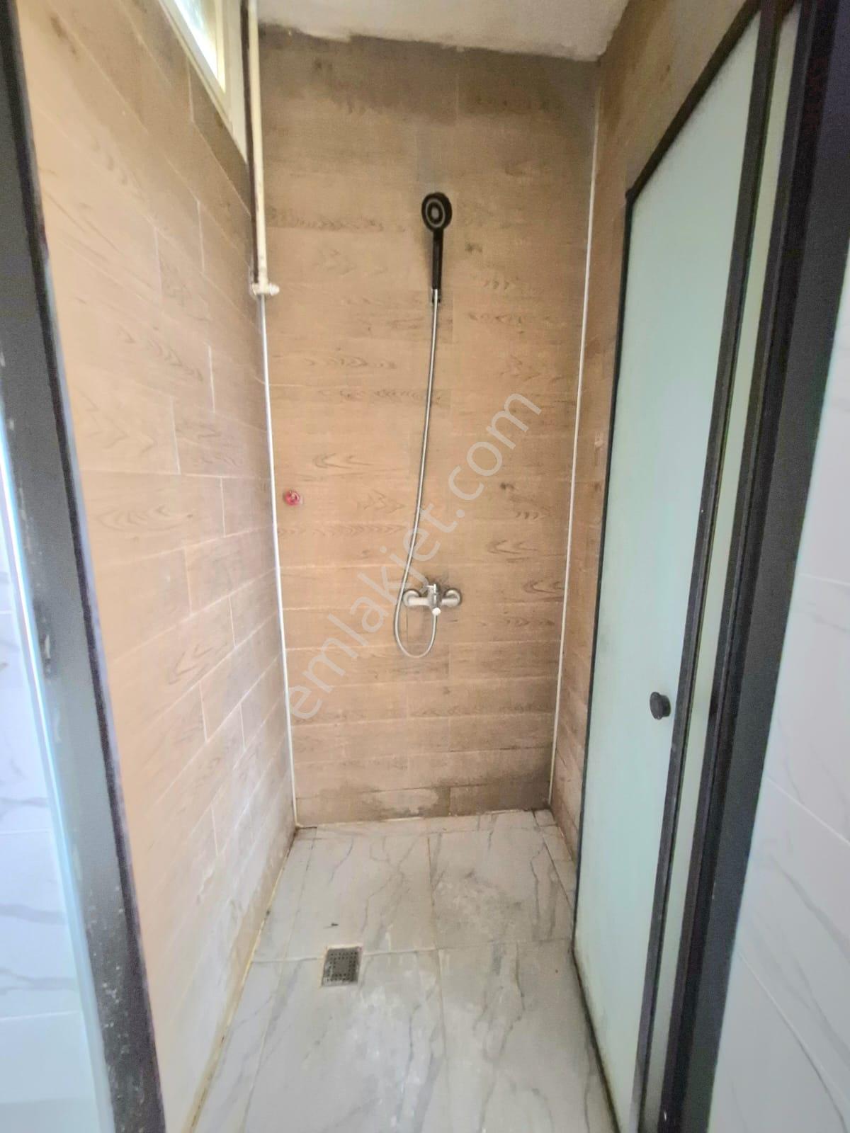 K.yaka Tuna Mah. Komple Ful Tadilatlı Çift Cephe 3+1 120 M2 - Görsel 18