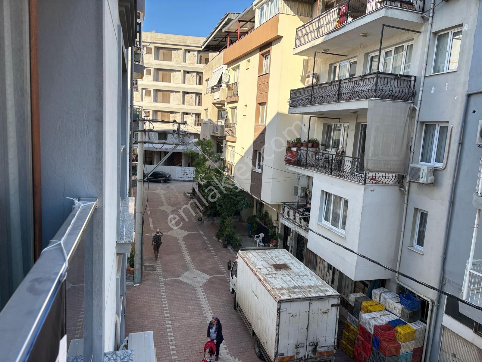 Küçük Çiğlide Yaşam Ve Yatırıma Uygun, Kullanışlı 1+1 Daire - Görsel 28