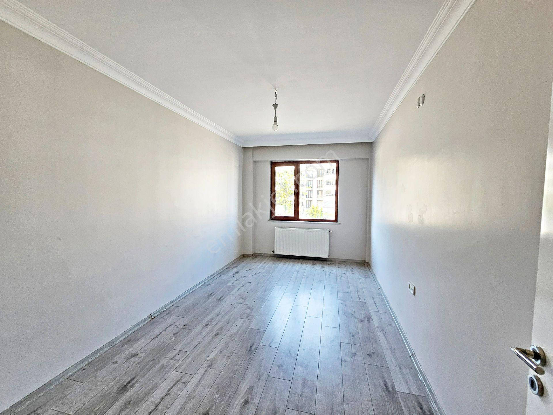 Gölcük Donanma Mah. Altınşehir Sitesinde Kiralık 4+1 Lüks Daire - Görsel 16