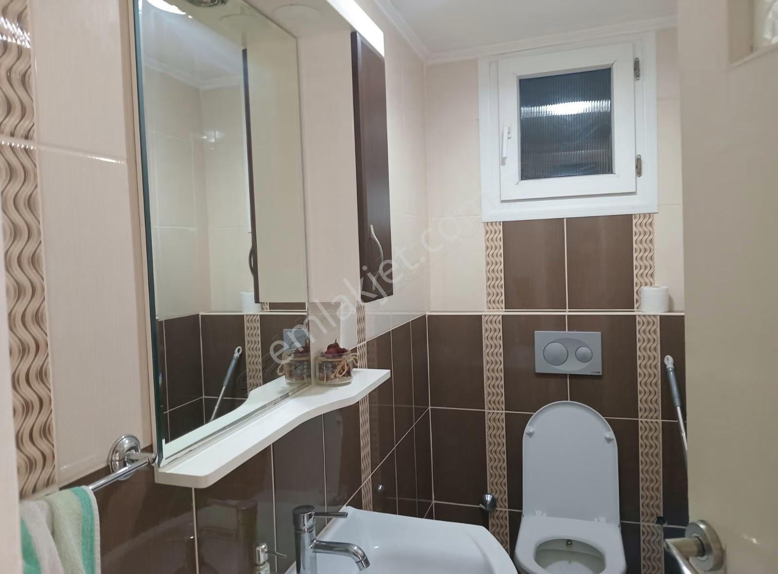 Bostanlı Merkezde Sahile Çok Yakın 4oda Salon - Görsel 12