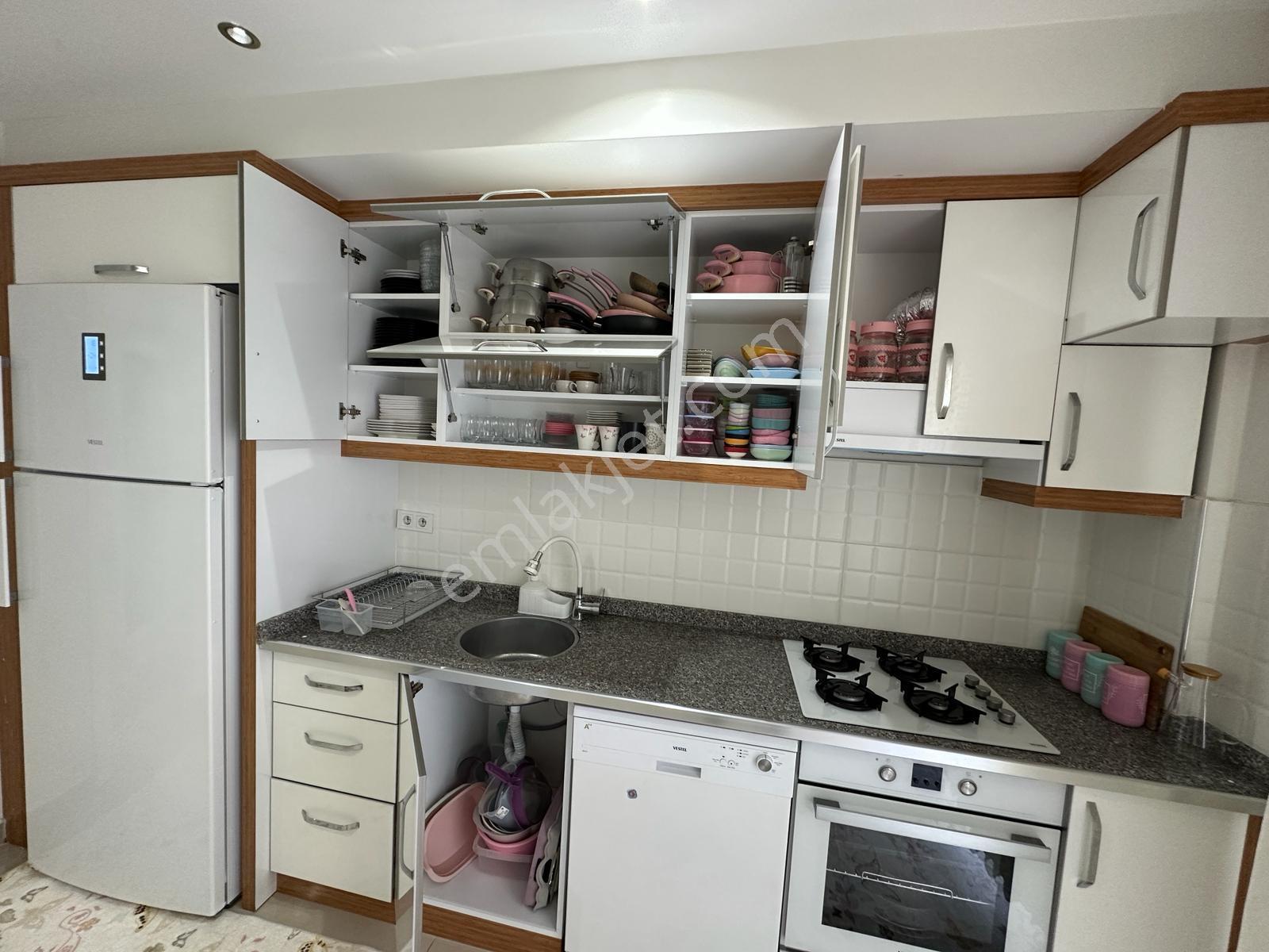 Bostancı Sitesinde Full Eşyalı Ayrı Mutfak 2+1 Daire - Görsel 7