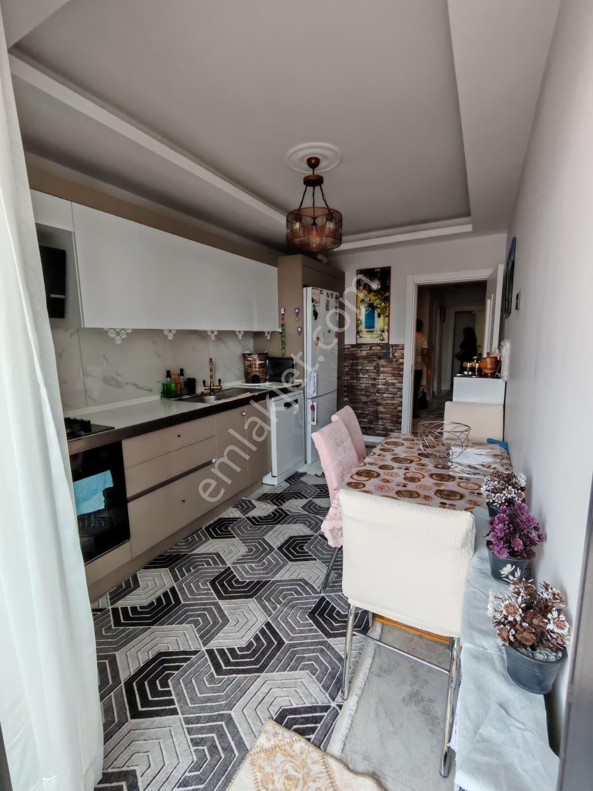 Satılık 3+1 150m2 Geniş Ve Ferah - Ebeveyn Banyolu - Çift Balkon - Görsel 13