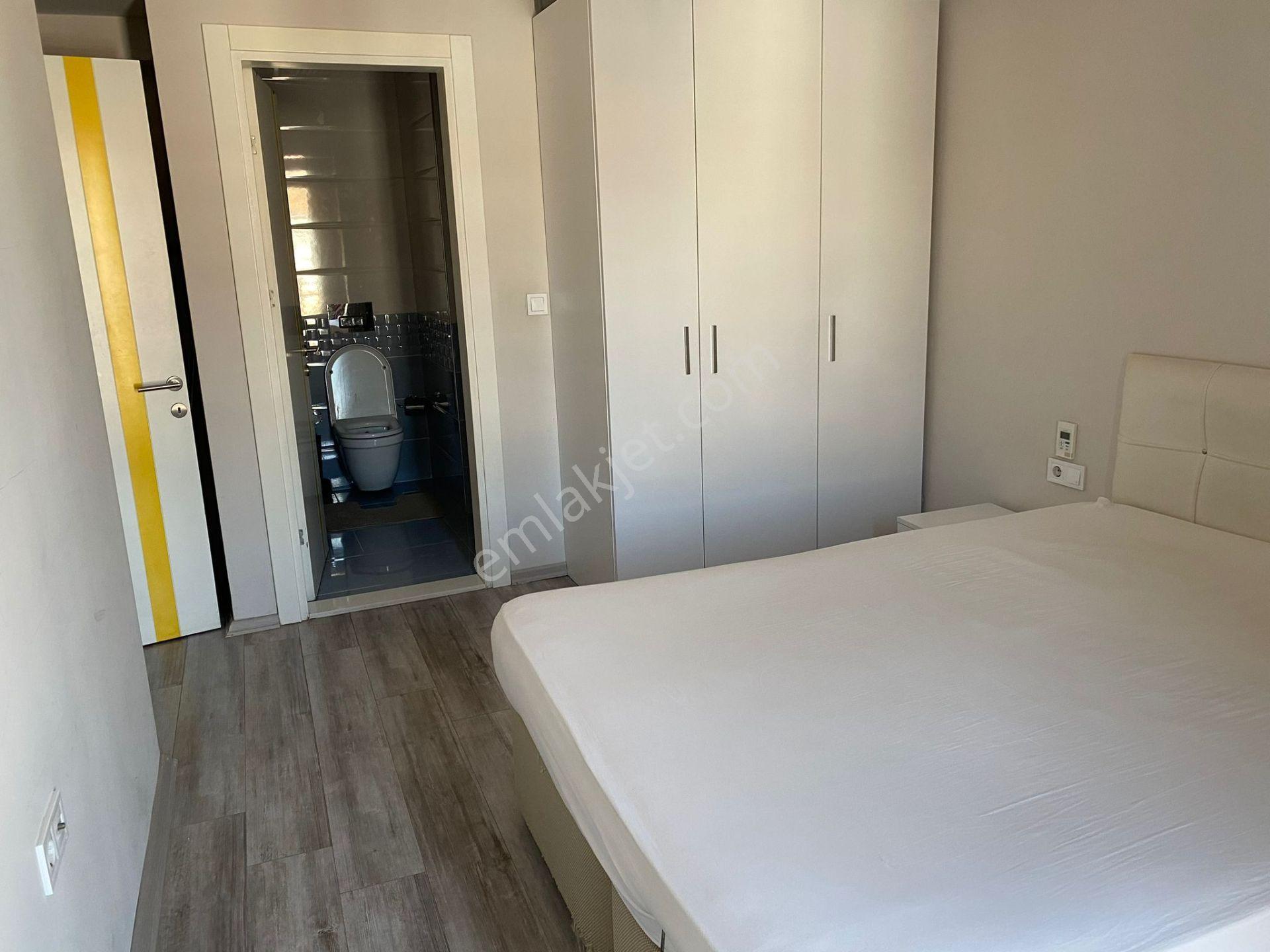 İzmir Çiğli Marka 333 Sitesi 2+1 Eşyalı Ara Kat Daire - Görsel 8